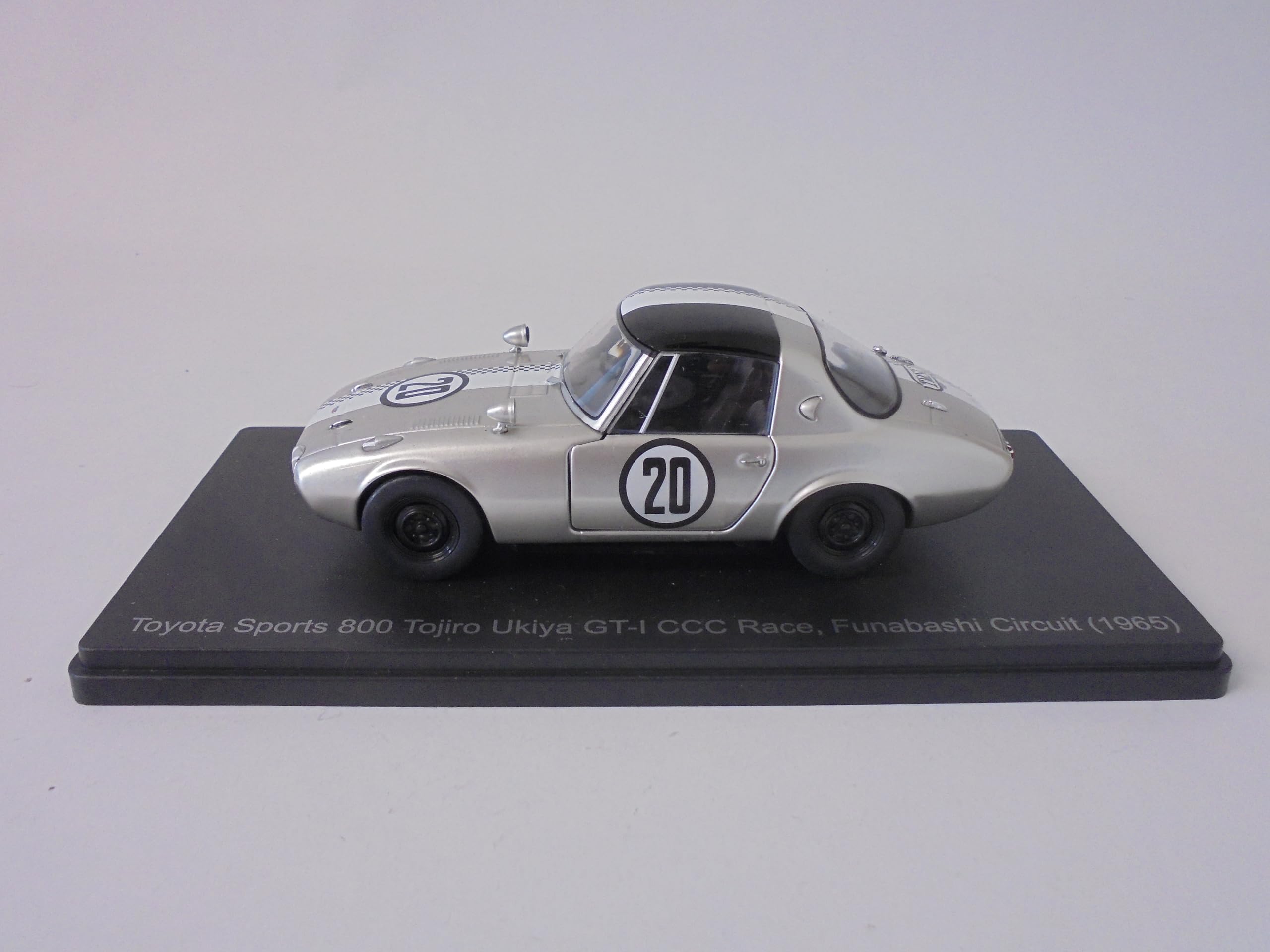 OPO 10 - 1/24 Scale Model Car Compatible with Toyota Sports 800 GT-I CCC Race #20 1965 - Hachette Japan VQJ201 - Image 3