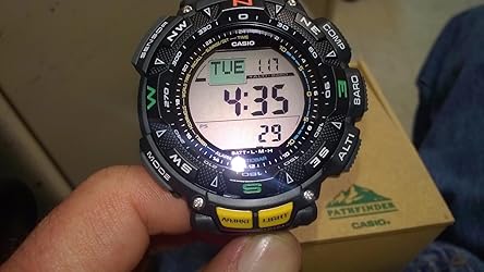 Casio PAG240-1CR "Pathfinder" Reloj deportivo multifuncional con triple ...