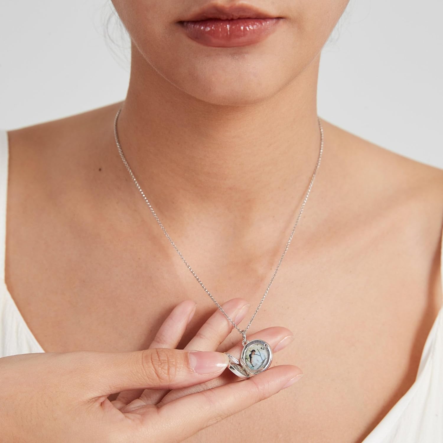 PERIMADE Locket Necklace Customize Picture Pendant for Women, Personalized Little Prince Locket that Holds Photo, Custom Engraving Text Memorial Charm Necklace Birthday Christmas Jewelry Gift