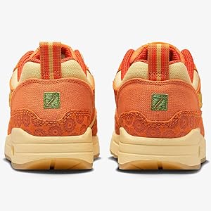 Nike スニーカー DZ5352-847 オレンジ/ベージュ Nike Air Max 1 WMNS 