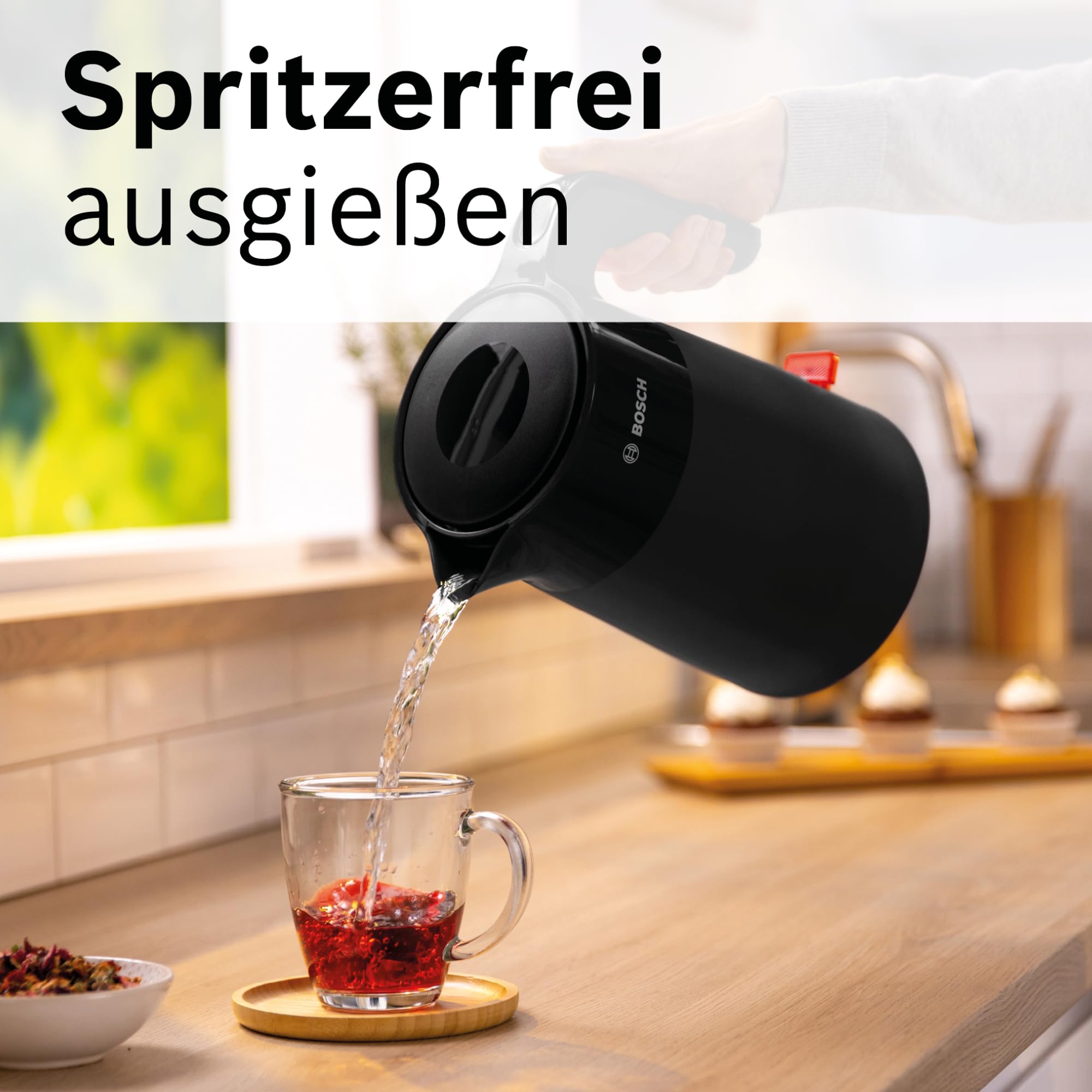 Bosch kabelloser Wasserkocher MyMoment TWK2M163, Abschaltautomatik, Überhitzungsschutz, Tassenanzeige, entnehmbarer Kalkfilter, Trockengehschutz, Dampfstopp-Automatik, 1,7 L, 2400 W, Schwarz matt