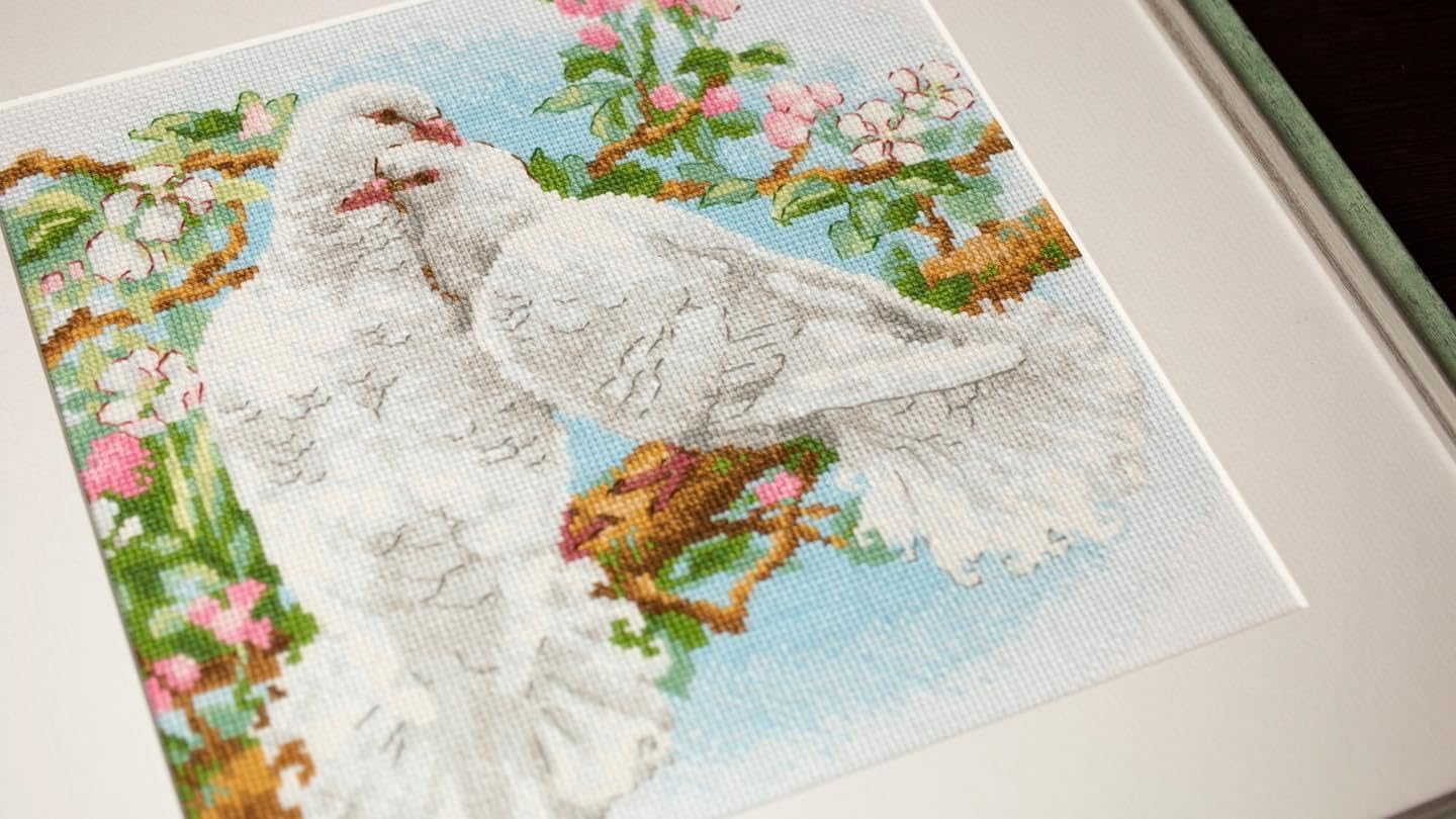 RIOLIS - White Doves 1856, Valentine Cross Stitch Kits 9,84" x9,84, Cross Stitch Kits for Beginners & Advanced, Crossstitching Kits Adult, Counted Stitching Kits, Valentine Embroidery Kit