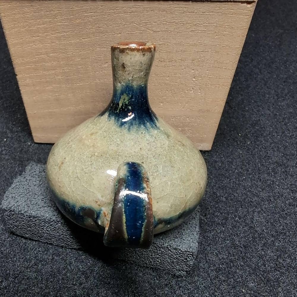 【瀬戸焼】加藤舜陶　作　灰釉呉須　水指　銘品 Amazon.co.jp: 瀬戸焼加藤舜陶 作 灰釉呉須 水指 銘品 : 文房具