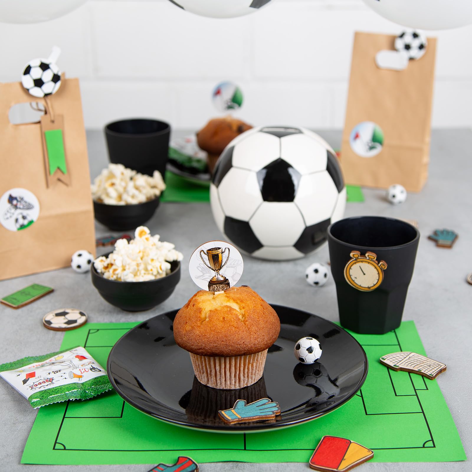 Logbuch-Verlag 48 pegatinas de fútbol para niños 4 cm decoración cumpleaños carpetas