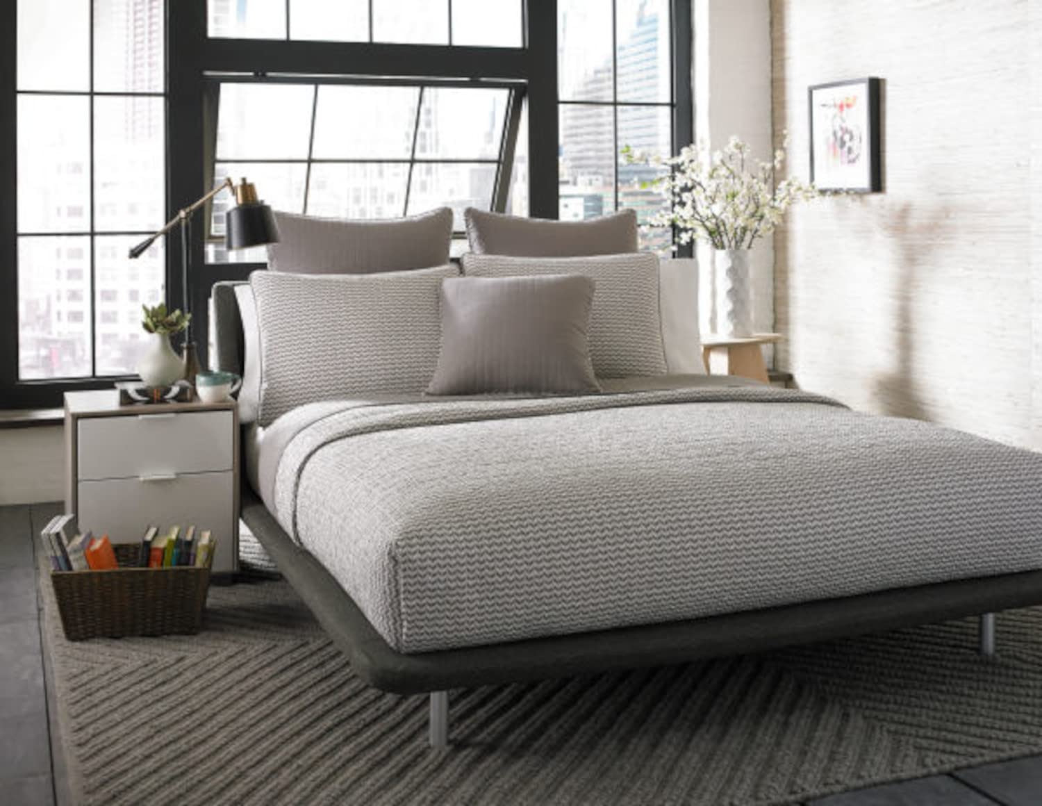 City Scene - King Quilt Set, Reversible Cotton Bedding with Matching Shams, Luxurious Bedding Set (Leaves Dark Grey, King)