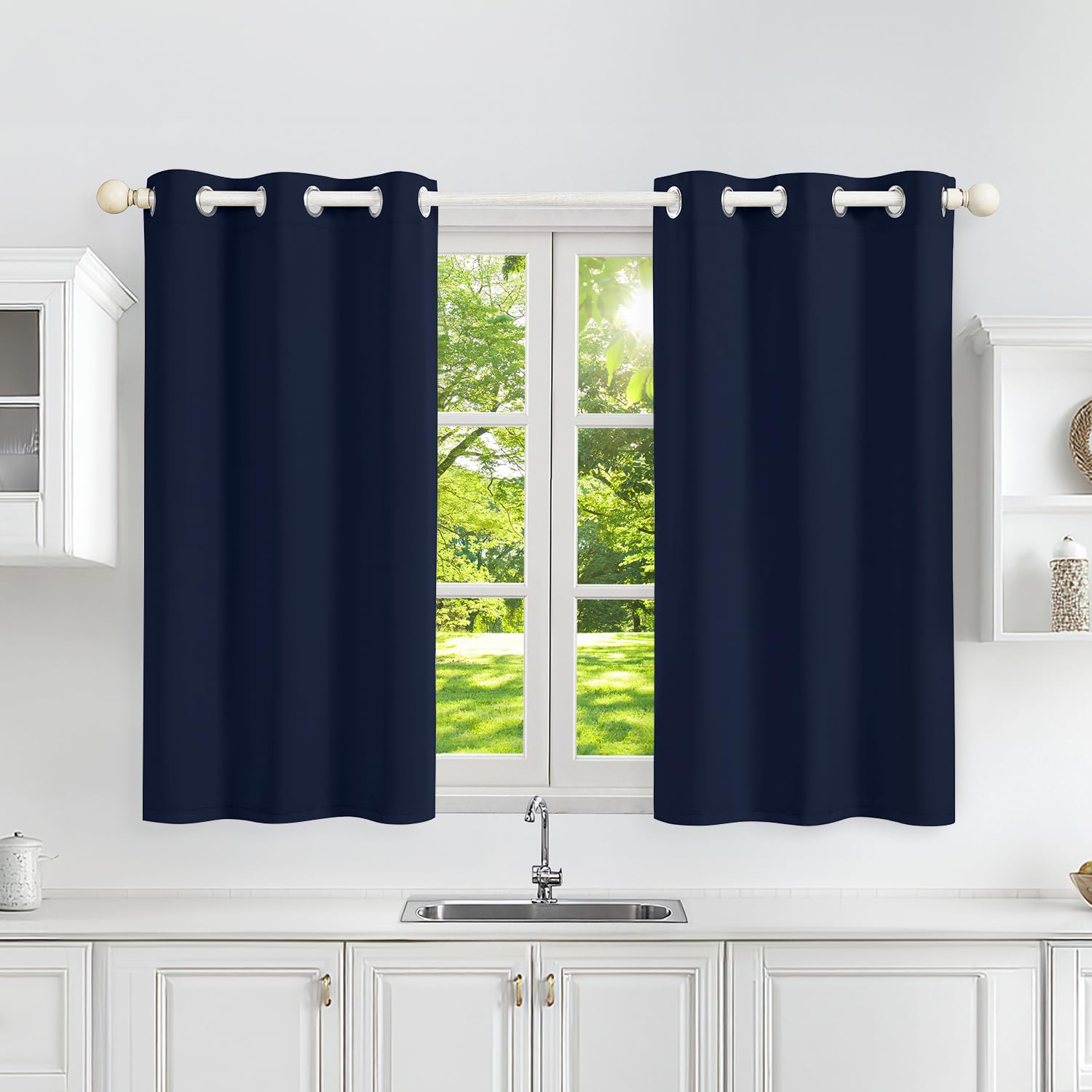 Runyéla Verdunklungsvorhänge mit Ösen Gardinen 2er Set, Vorhänge Blickdicht Thermovorhang Hitzeschutz, Ösenvorhang Thermogardine für Schlafzimmer Wohnzimmer Blackout Curtain