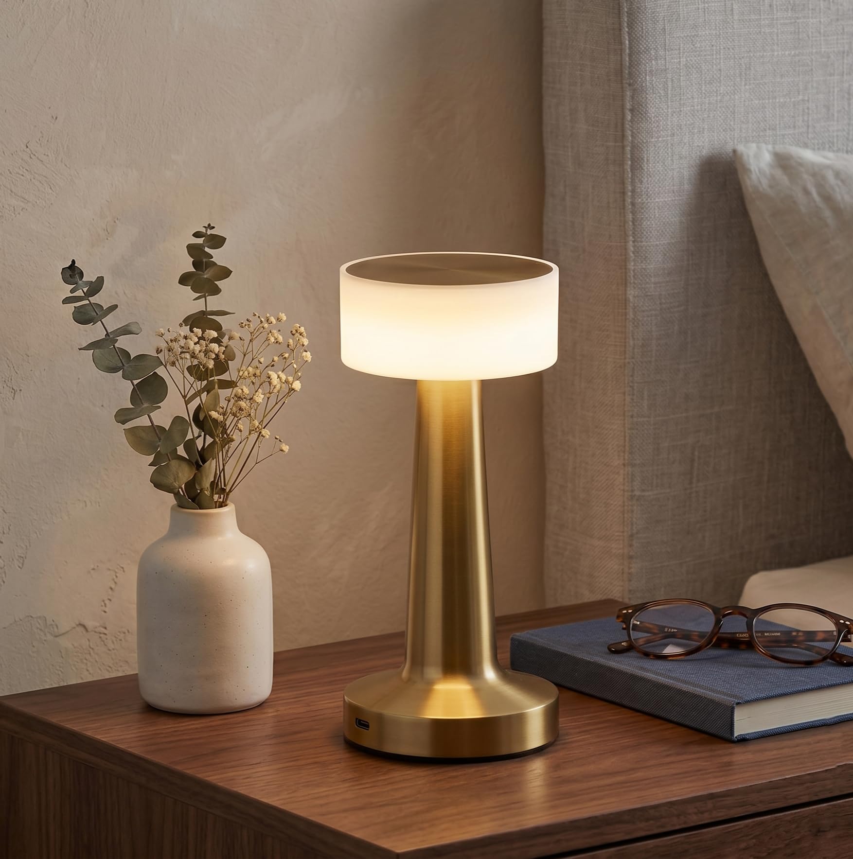 NYRWANA Table Lamp | 2000mAh Battery | Home Decor, Lamp, Lamps for Bedroom and Living Room, Stepless Dimming, 3 Colour Touch Control, USB-C Charging (Metal - Gold)