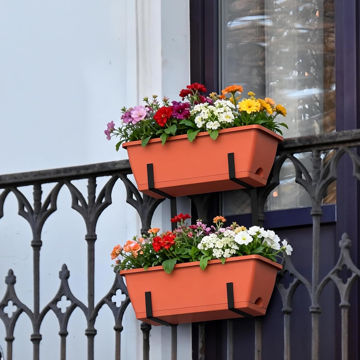 Railing Planter Box, 2 Pack Deck Hanging Planters for Railings, 16.9 Inch Balcony Planters Railing Hanging with Metal Brackets, Black & Red