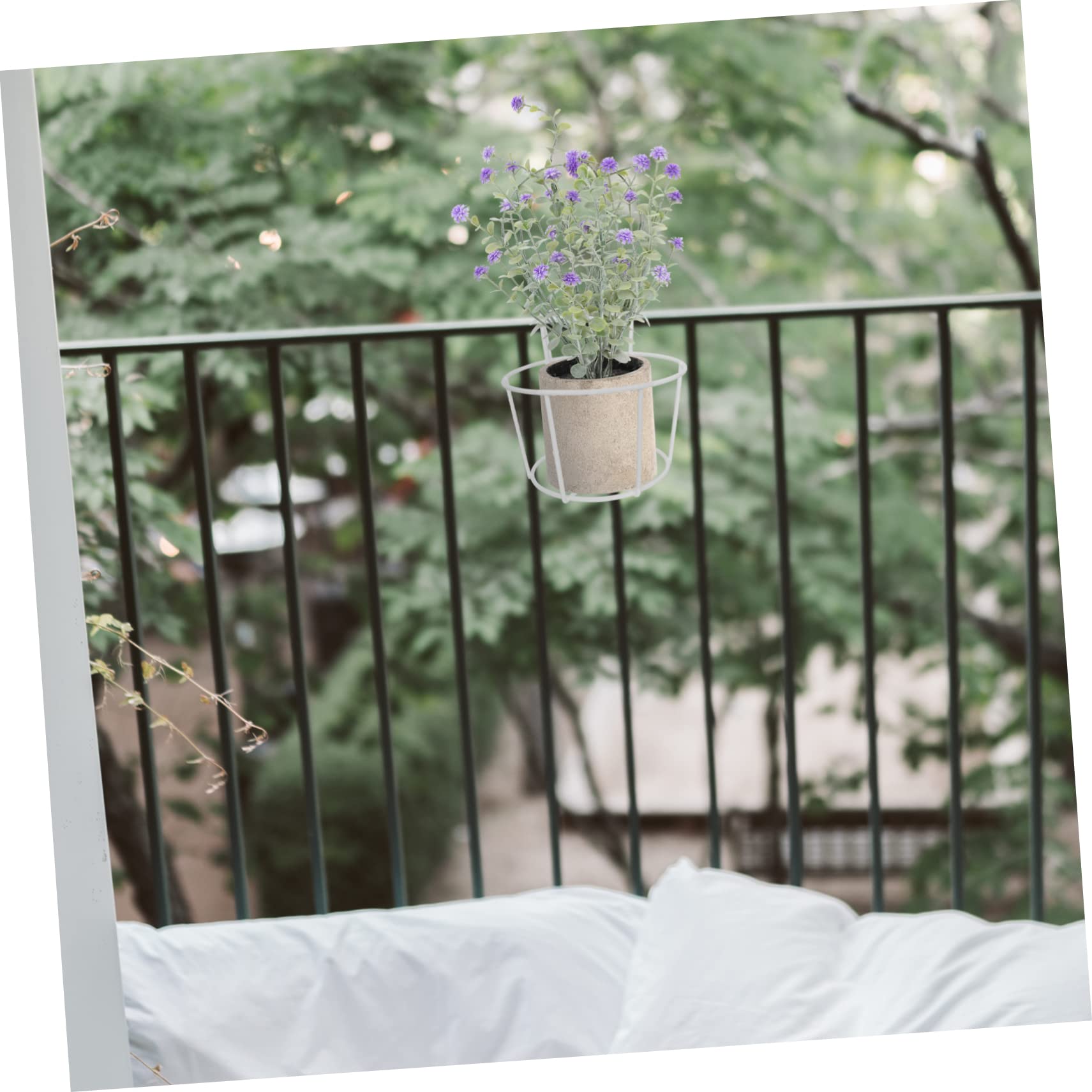 BESPORTBLE Set 5 Supporti Rotondi in Ferro Bianchi per Fioriere da Esterno, Balcone o Ringhiera, Robusti di Design Semplice per Piante e Fiori Sospesi