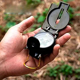 Bússola Militar de Sobrevivência Visor Com Ampliação Para Navegação e Trilhas Bússola Lensática De Marcha Com Caixa Metálica Com Visor E Mostrador Luminoso