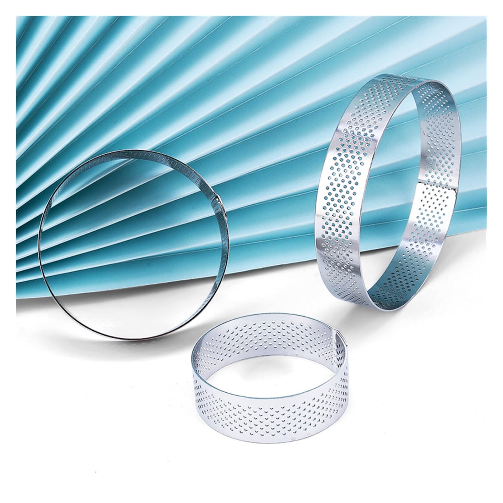 SSIMOO 6 8 10 CM en Acier Inoxydable Tarte Moule Anneau Tartelette Gâteau Mousse Moules Biscuits Pâtisserie Cercle Cutter Tarte Anneau Perforé (Color : 8PCS 8CM)