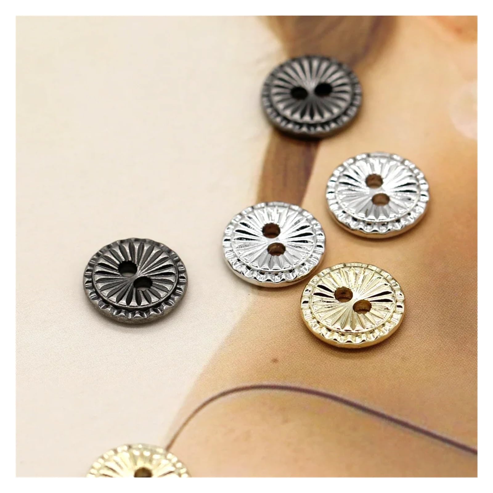 Boutons à coudre, 2 trous 10 mm, mini boutons en métal doré for chemises d'enfants, vêtements, chemises, chemisiers, manchettes, cols, fournitures de couture(Golden)