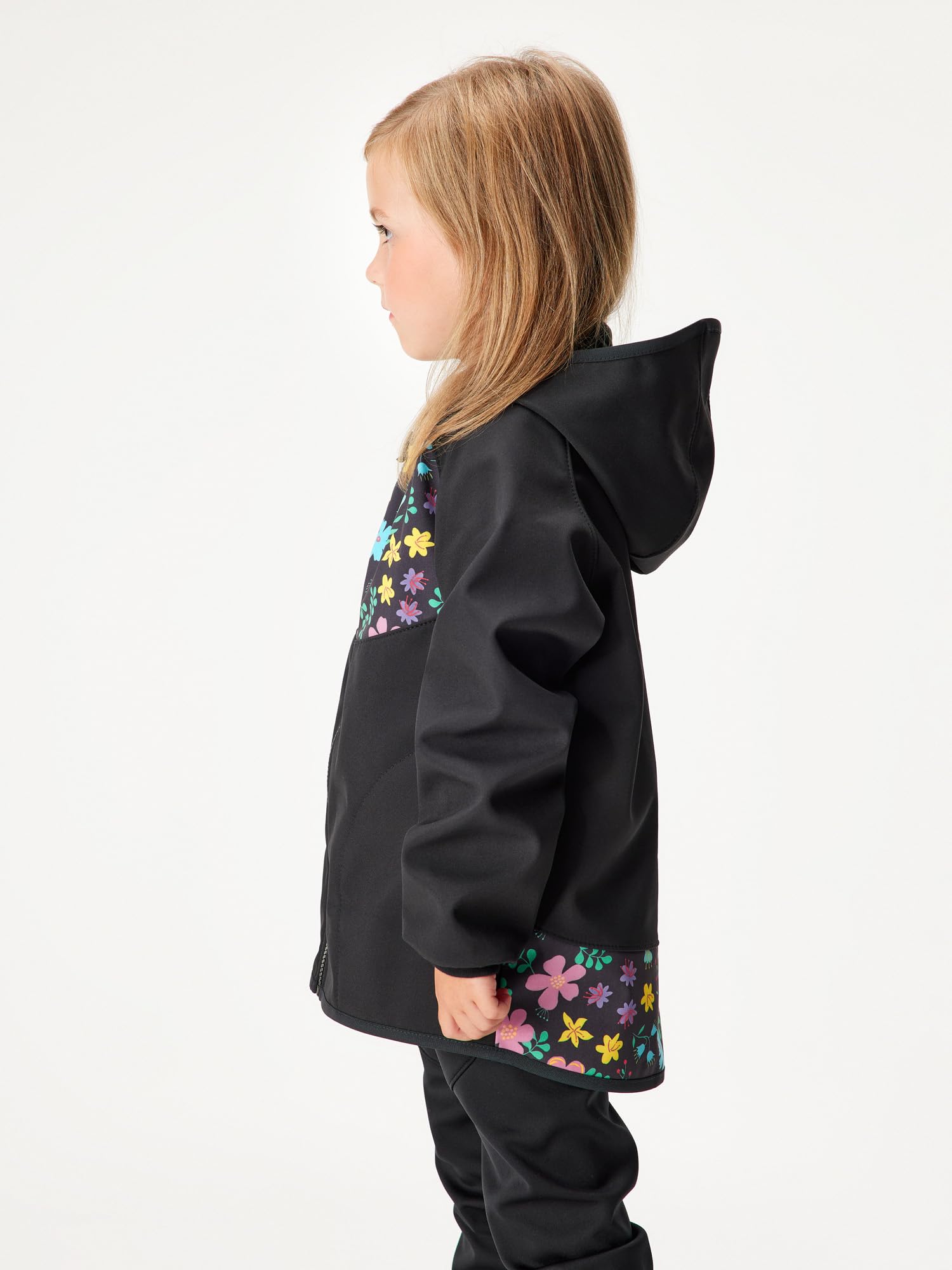 Kinder Softshelljacke mit Fleecefutter und Kapuze, wasserabweisende und winddichte Outdoor Full-Zip Funktionsjacke, atmungsaktive Kinderjacke BASIC, Schwarz, Blumen
