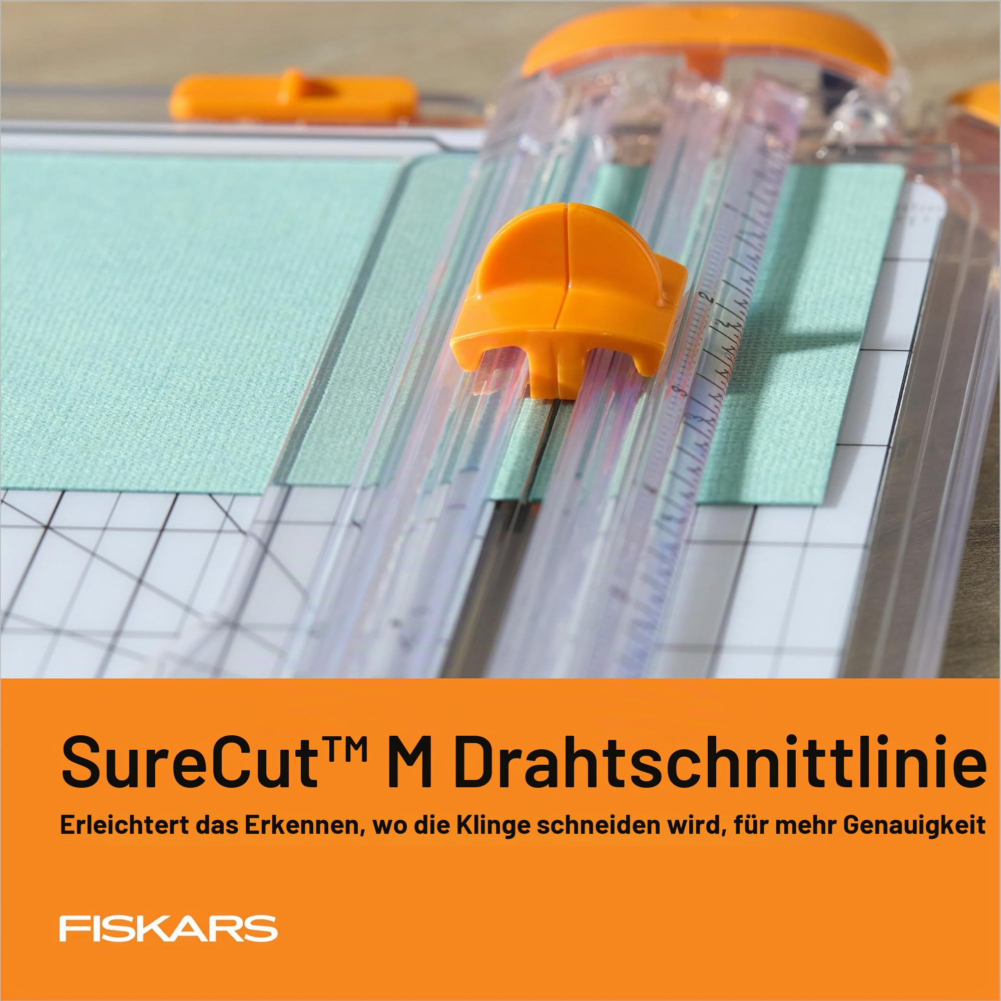 Fiskars Präzisions-Papierschneider, einfach, sicher und präzise für Bastelarbeiten, Geschenke, Karten und mehr, schneidet Immer gerade