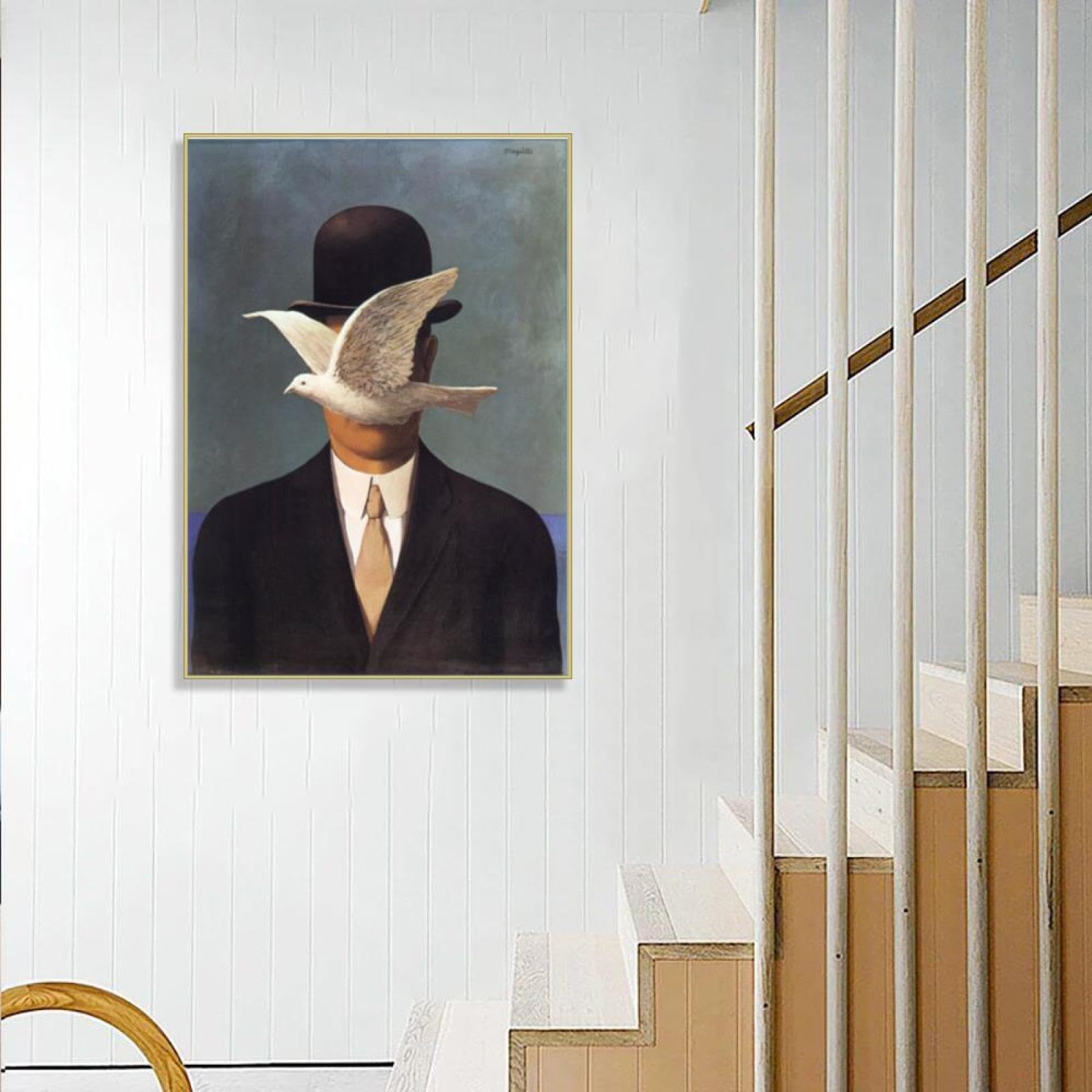 RKGHDCX Cuadros modernos Marco dorado Giclee Lienzo Impresión sobre lienzo famosos Pintura póster Reproducción Cuadros en lienzo para decoración del hogar(Hombre con bombín) 70x100cm(28x33in)