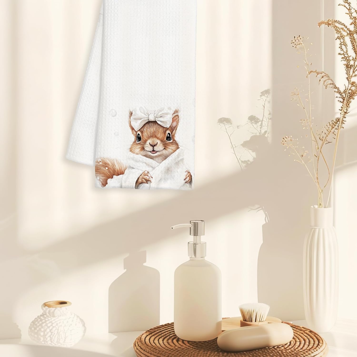 Cute Squirrel Bathroom Hand Towels, Gifts for Squirrel Lovers, Funny Wild Animal Decorative Hand Towels for Kids Bathroom Washroom Restroom, 16x24 Inch - Image 3