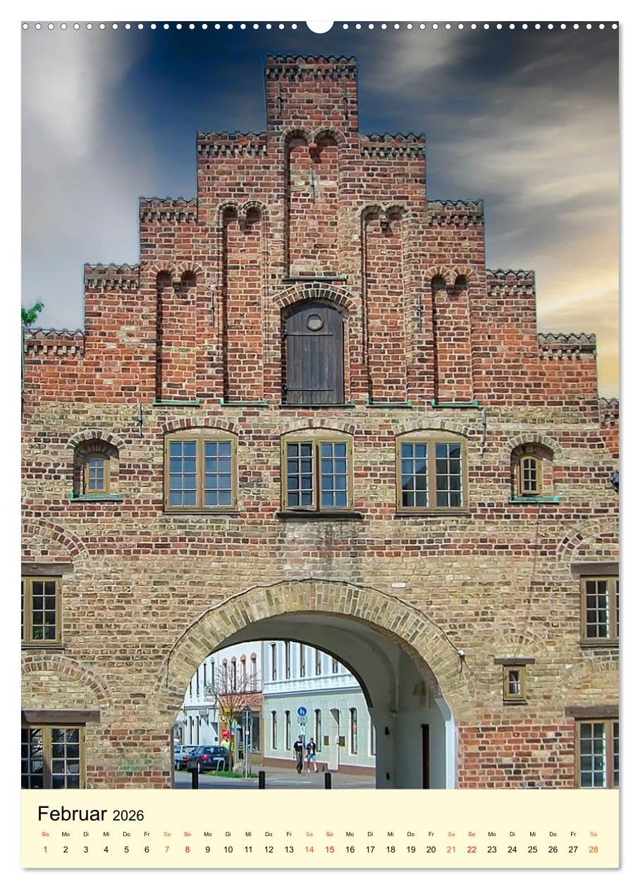 Flensburg - so bezaubernd (hochwertiger Premium Wandkalender 2026 DIN A2 hoch), Kunstdruck in Hochglanz: Flensburg, wunderschöne Hafenstadt an der Förde. (CALVENDO Orte)