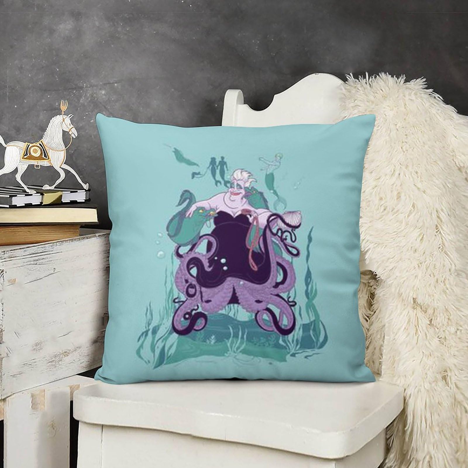 アースラ クッション 【公式通販】