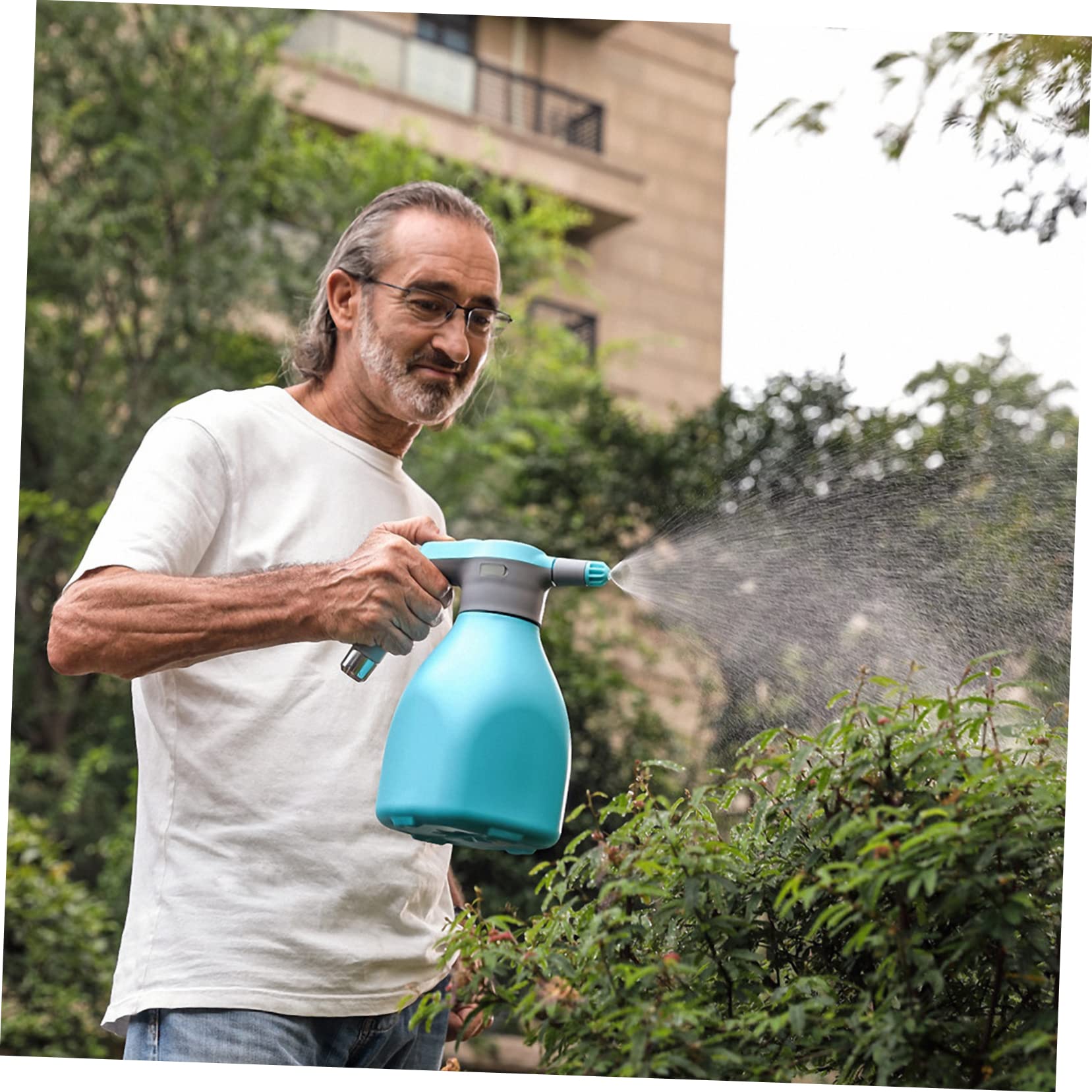 Elektrische Sprühflasche 2l Blau aus Kunststoff für Zuhause | 2200mh Akku, 1 Stück Ausführung, Atomisierung für Pflanzen, Praktische Nutzung im Garten