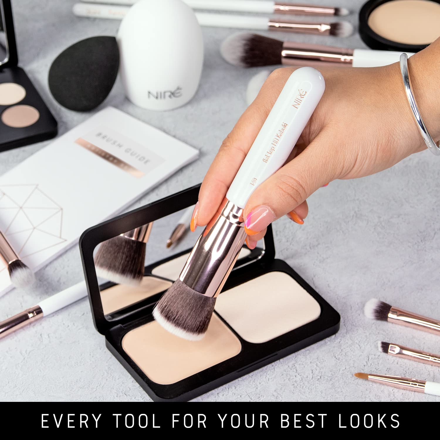 Niré Beauty Kit Pinceaux Maquillage Pro, vegan, 15 pcs, Blanc Or Rose | kabuki, blush, fond de teint, contouring, fard à paupières, sourcils, éponge, nettoyant, étui, coffret cadeau