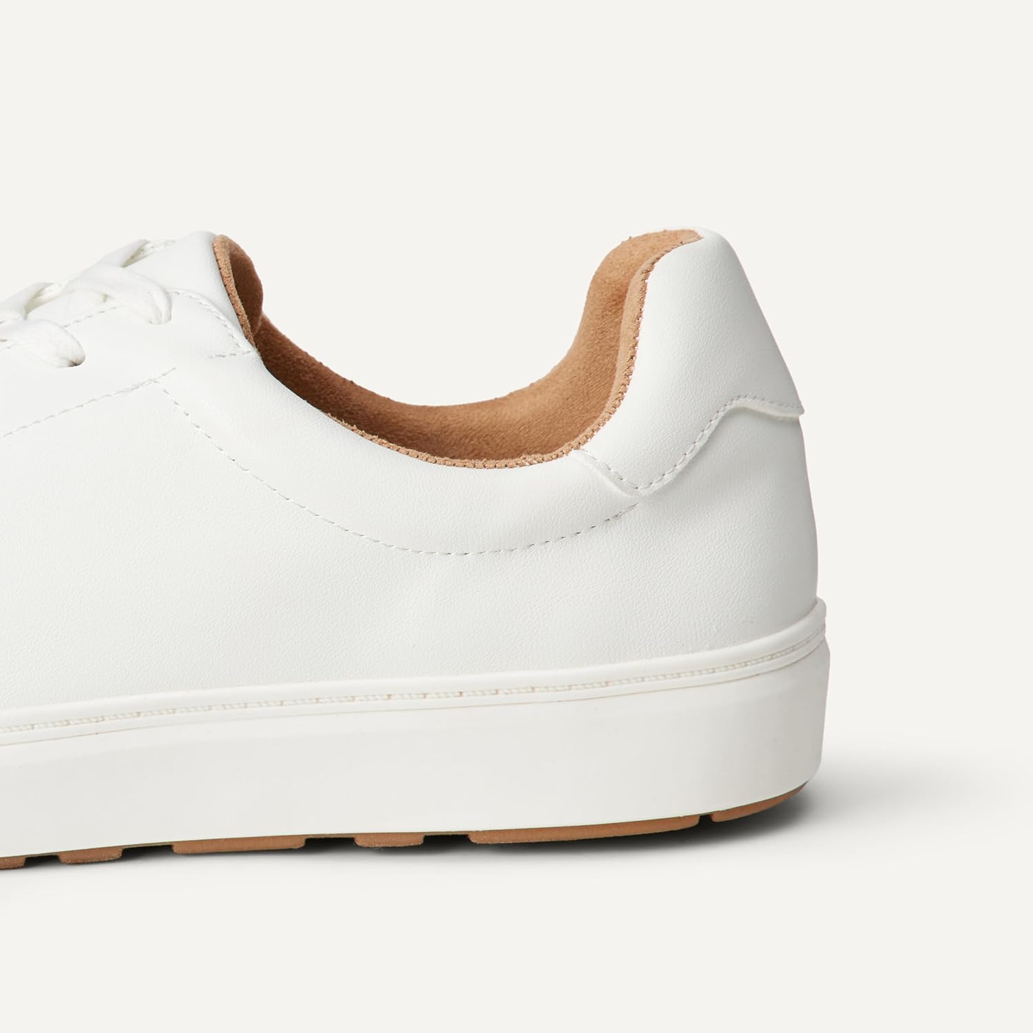 Amazon Essentials Men's Low Top Classic Sneakers - Image 6