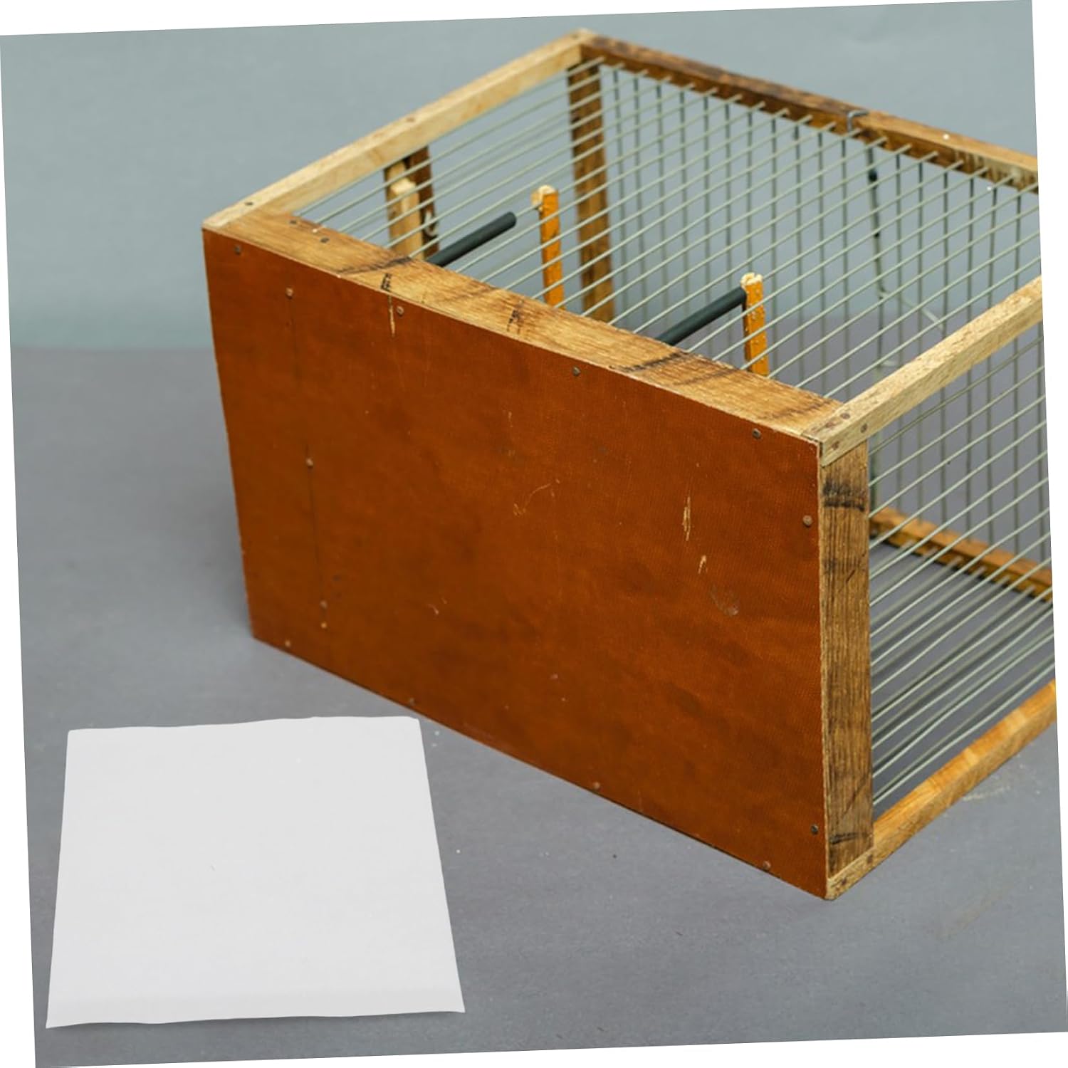 300pcs Birdcage Liner for Cage Absorbent Non Woven Fabric Mat Parrot Cage Sheets for Environment for Parakeets and Conures