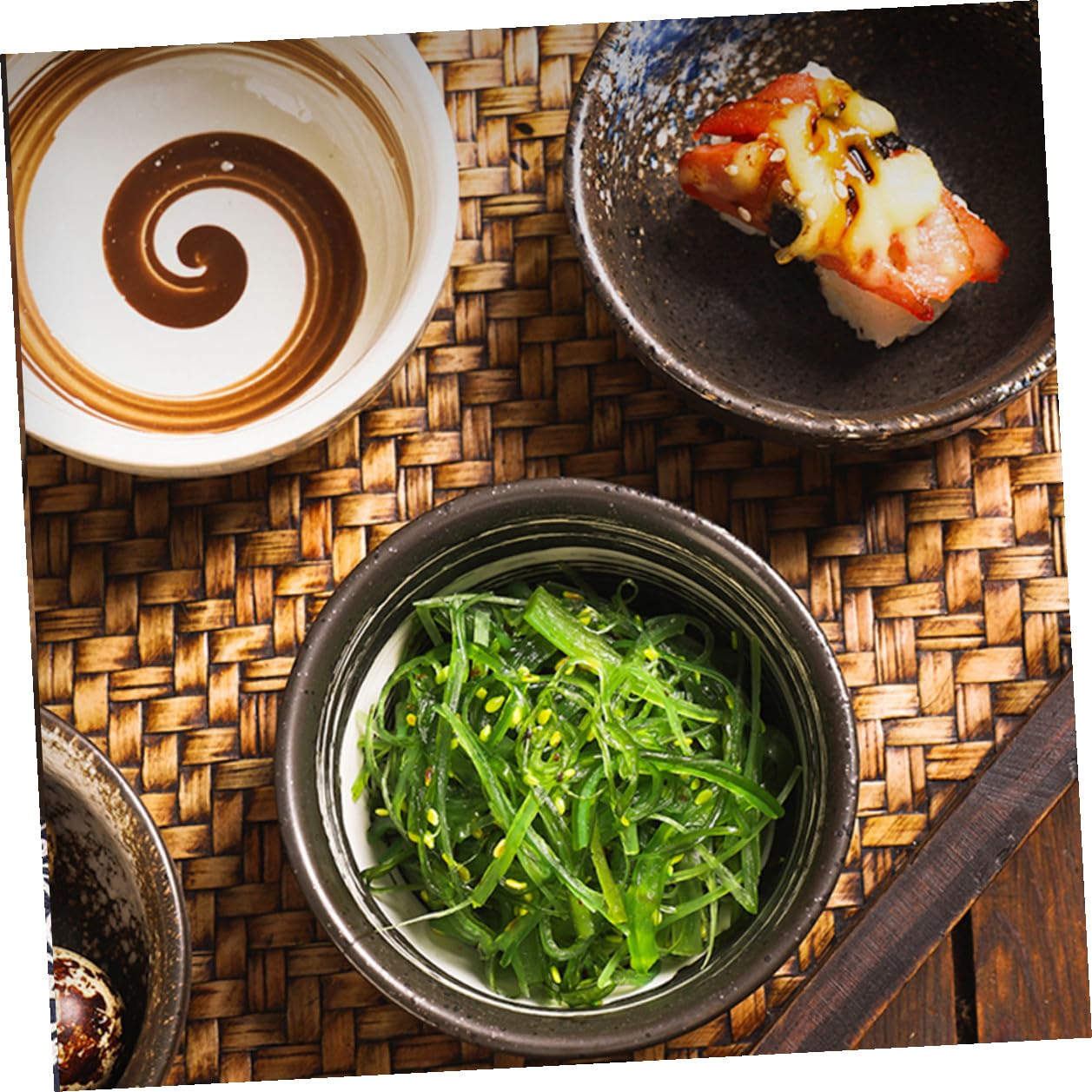 Coupelles à Sauce Japonaises en Céramique 4 Pièces pour Servir et Conserver, Design Délicat, pour Usage Domestique et Restaurants
