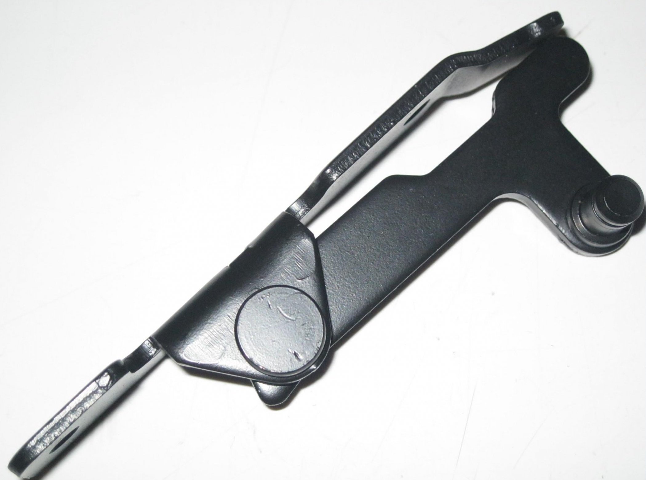 Alinea tu coche con esta bisagra de capó derecha original para BMW E36, código 8132002 5