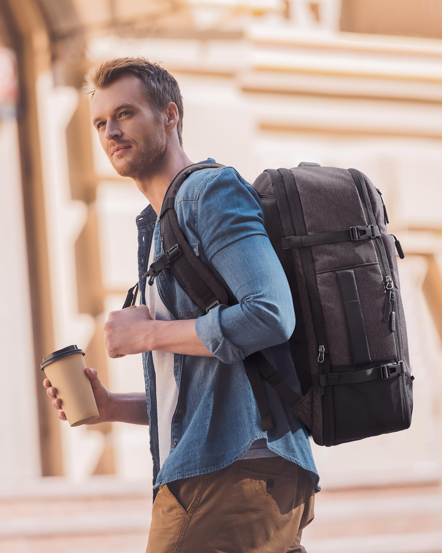 Inateck 38.5-46.2 L Reiserucksack erweiterbarer Herren Damen Handgepäck Flugzeug Rucksack, 15.6 Zoll Laptop Rucksack spritzwassergeschütztes Carry on Kabinenrucksack für Weekender