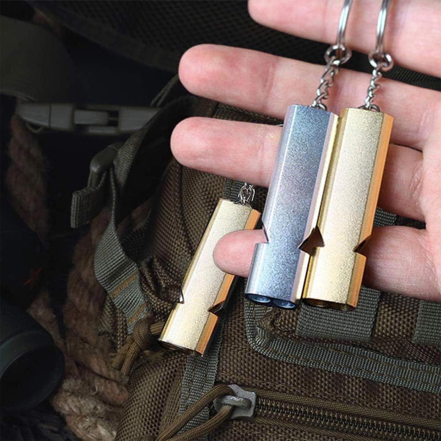4 silbatos de emergencia de metal con llavero, silbato de señal plana, silbato de señal de emergencia para árbitro de emergencia al aire libre, silbatos de señal de supervivencia para acampar