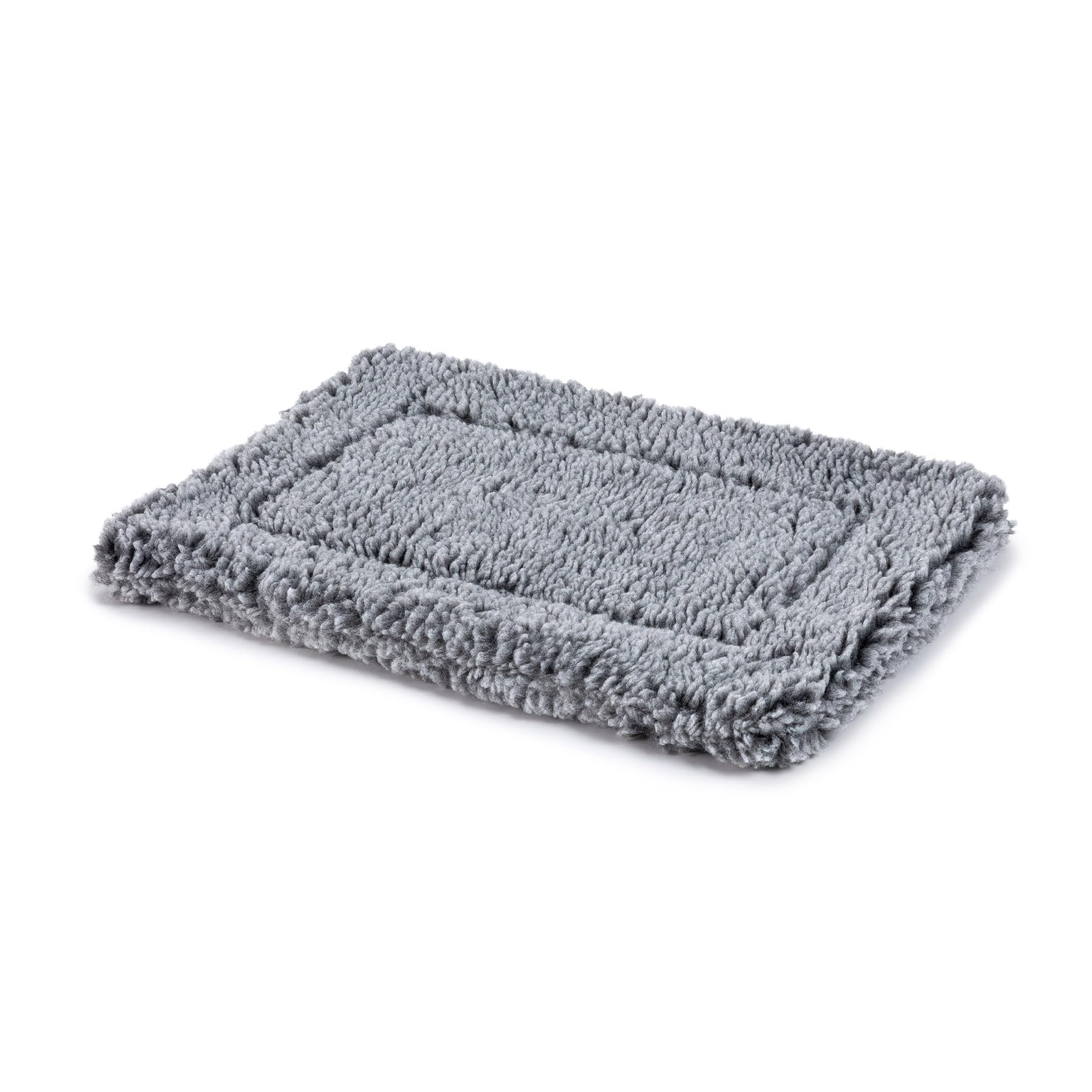 PELZIN Stoutwool Chew Proof Dog Bed - Fluffy Chew Resistant Dog Crate Pad - Tough Kennel Pad for Aggressive Chewers - Washable, Ideal for Toy Breeds & Fits L 46cm Crate - 43x28x5cm, Charcoal