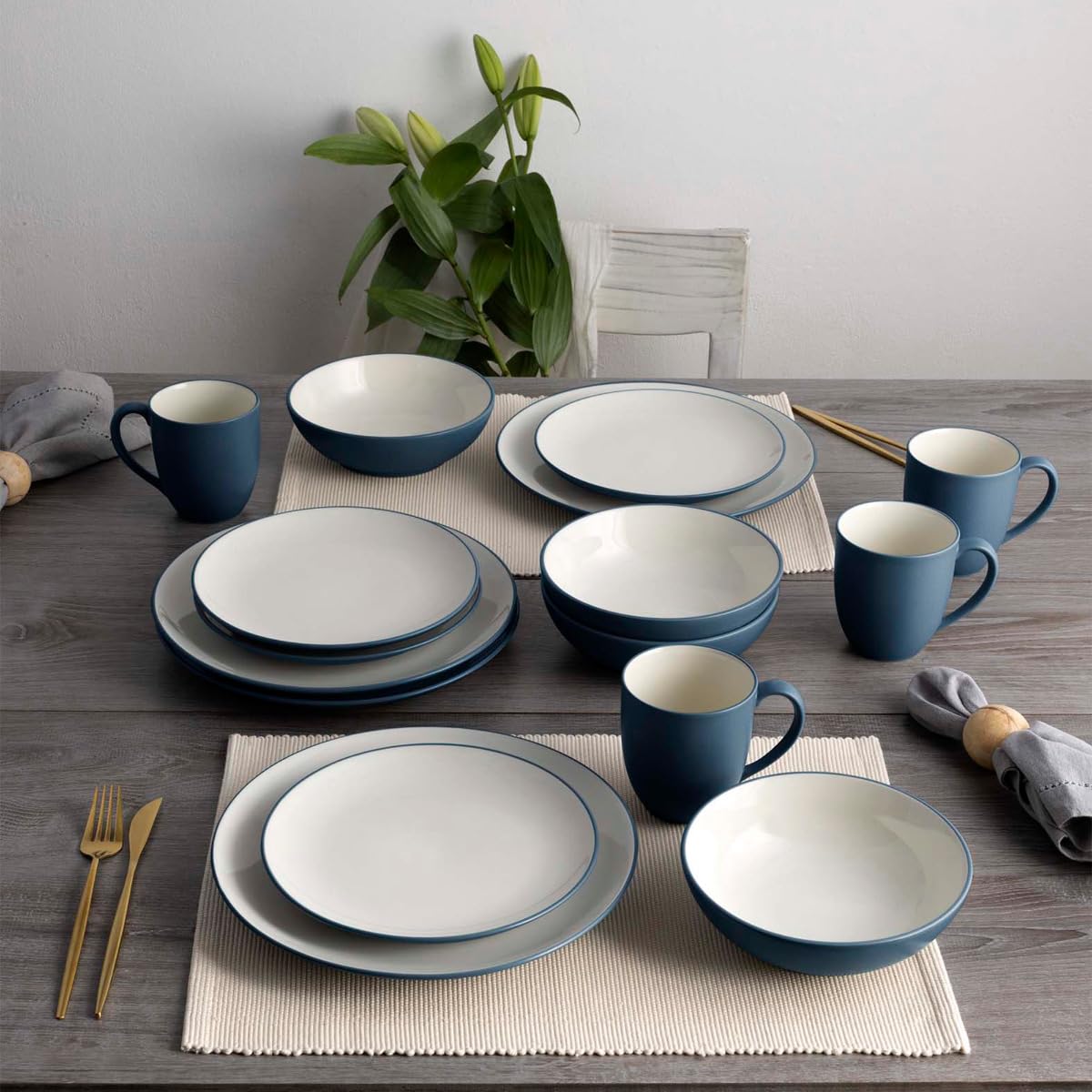 Amazon.com | Noritake Colorwave Blue 16-Piece Coupe Set, Service