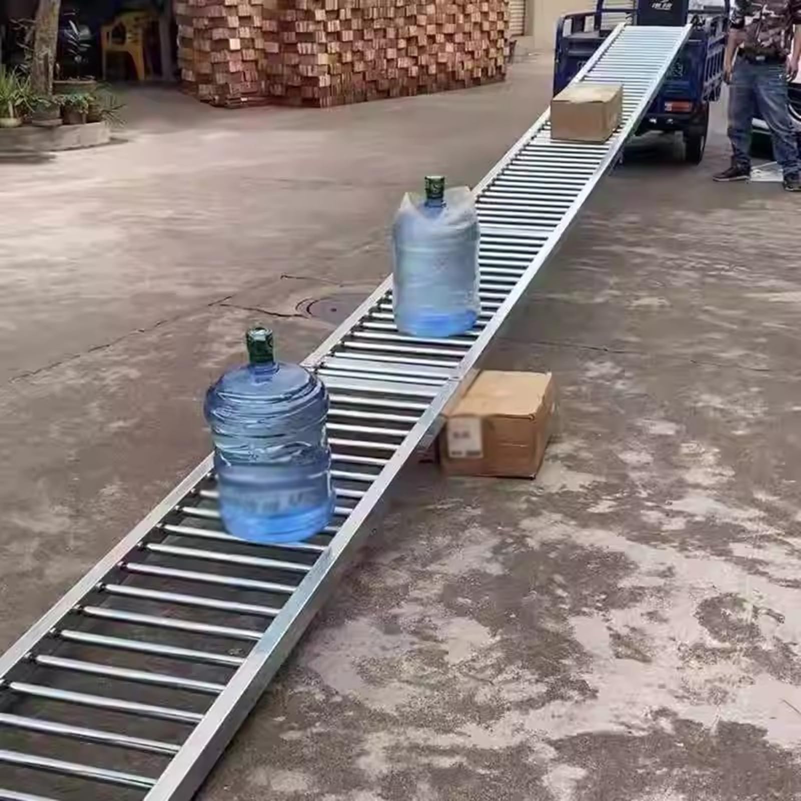 Industrielles Förderband aus Edelstahl, tragbares Rollenliefersystem mit Lastenrolle, Lager-Gleitriemenräder (50 x 200 cm) – robust, langlebig, effiziente Transportlösung