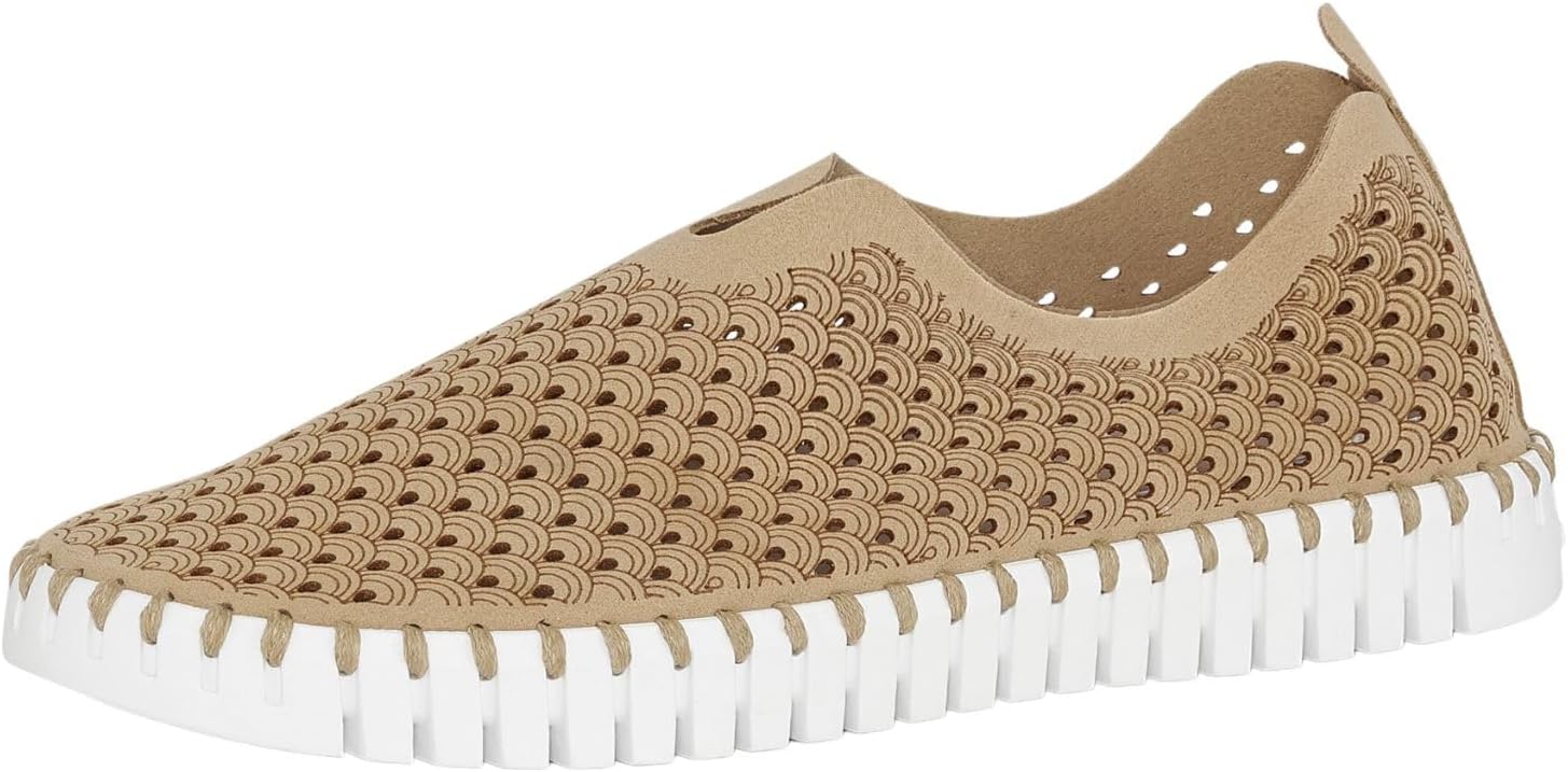 ILSE JACOBSEN HORNBÆK Women's Tulip 139 Flat | Slip-On | Low Top | Latte | 37 EU/ 7 M US