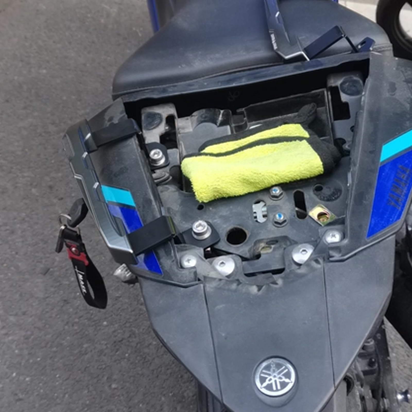 Amazon | バイク用 アシストグリップ&サイドグリップ 対応車種 ヤマハ