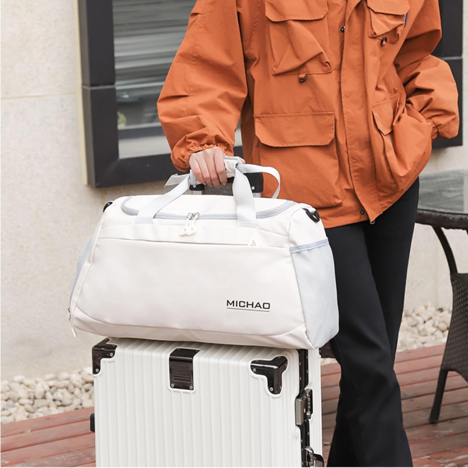 Sports Duffel Bag with Shoes Compartment and Wet Pocket,Gym Bag for Women and Men,Carry-On Bag Waterproof Weekender Bag Luggage Bag Overnight Bag Tote Bags(White)