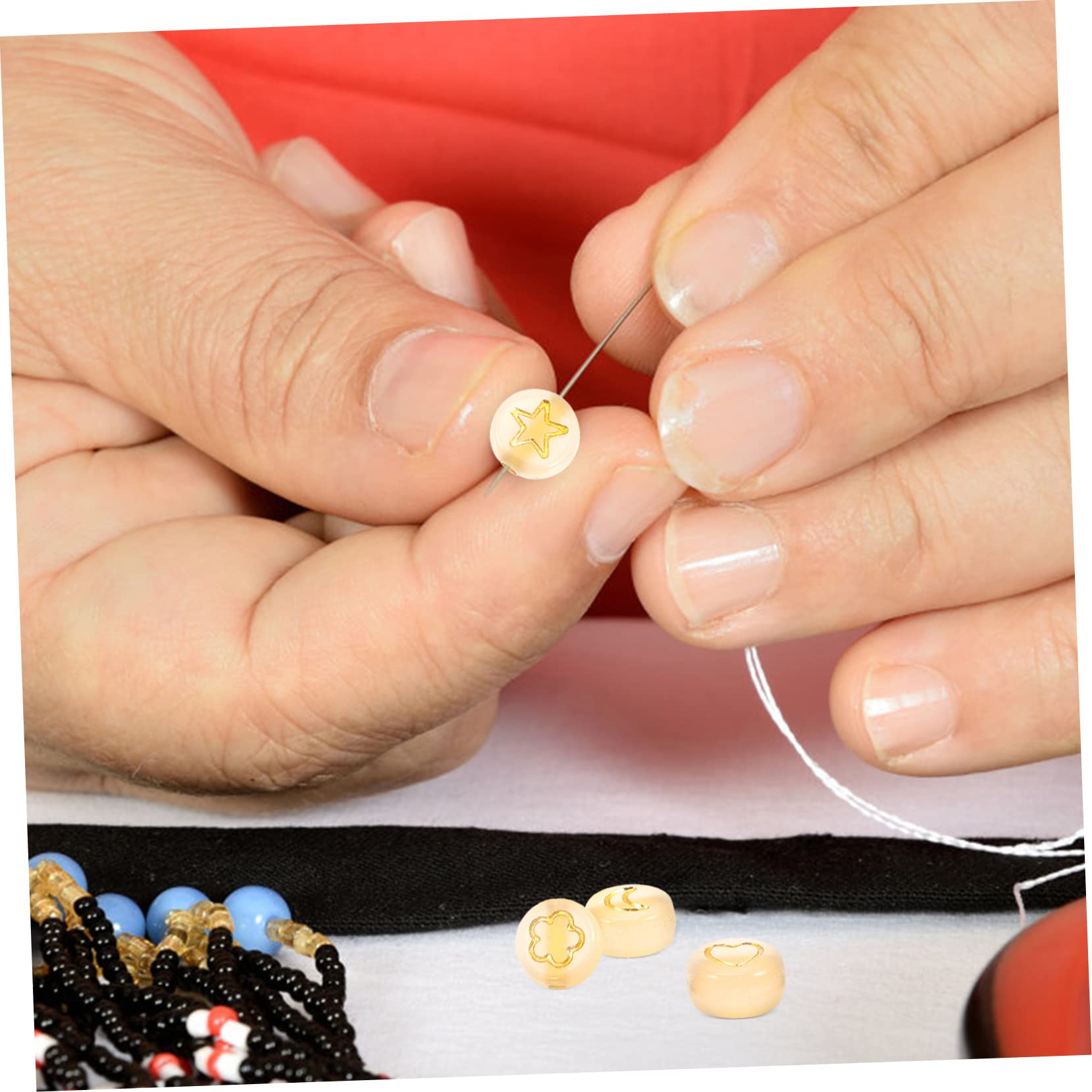 NUOBESTY 1500piezas Abalorios Acrílicos Luminiscentes Para Manualidades Paquete Bolas De Corazón y Estrella Para Collares y Pulseras Accesorios Creativos Para Niñas y Adultos