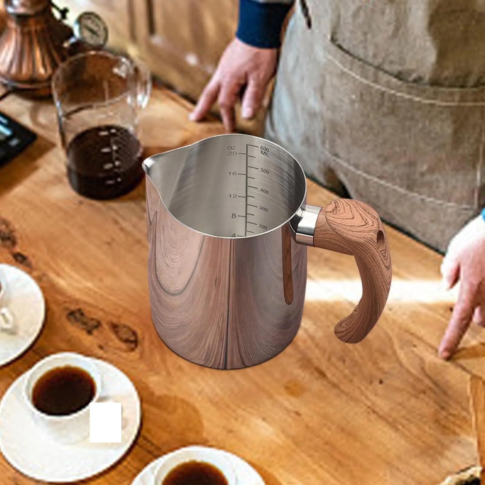 Taza for espumar leche con mango de madera, taza de vapor Barista de acero inoxidable, jarra for espumar leche, cafetera for fiesta, vacaciones, casa, 2 uds. Para café(Silver,600ml)