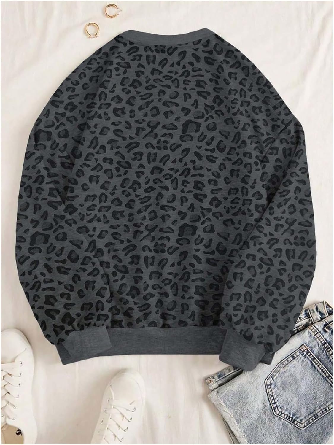 Women's Leopard Print Sweatshirts Long Sleeve Crewneck Cheetah Sweatshirt Pullover Y2k Tops Trendy - Image 2