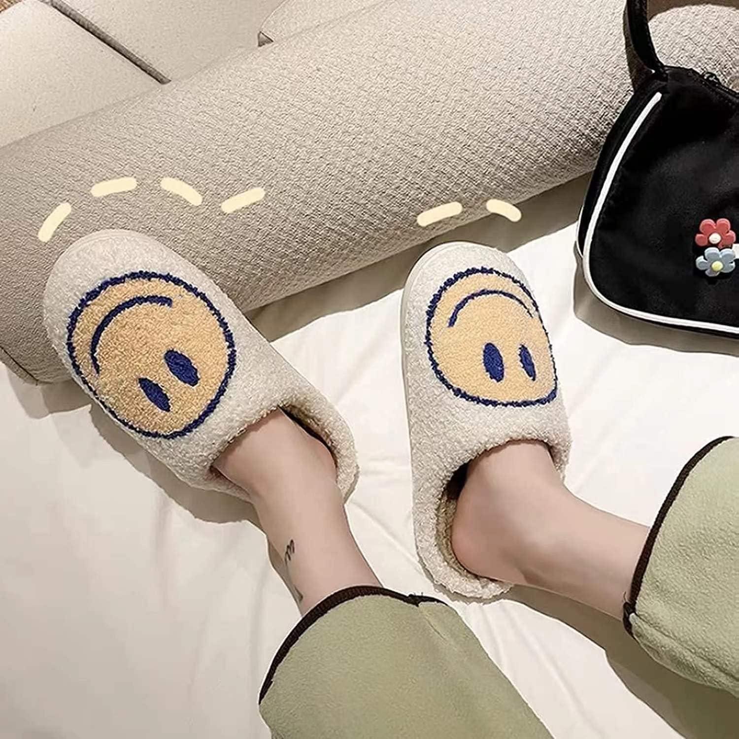 Fuzzy Slippers for Women Men, Cute Retro Fluffy Happy Face House Slippers, Plush Memory Foam Slippers for Women Indoor and Outdoor Cozy Trendy Slip-On Shoes - Image 2