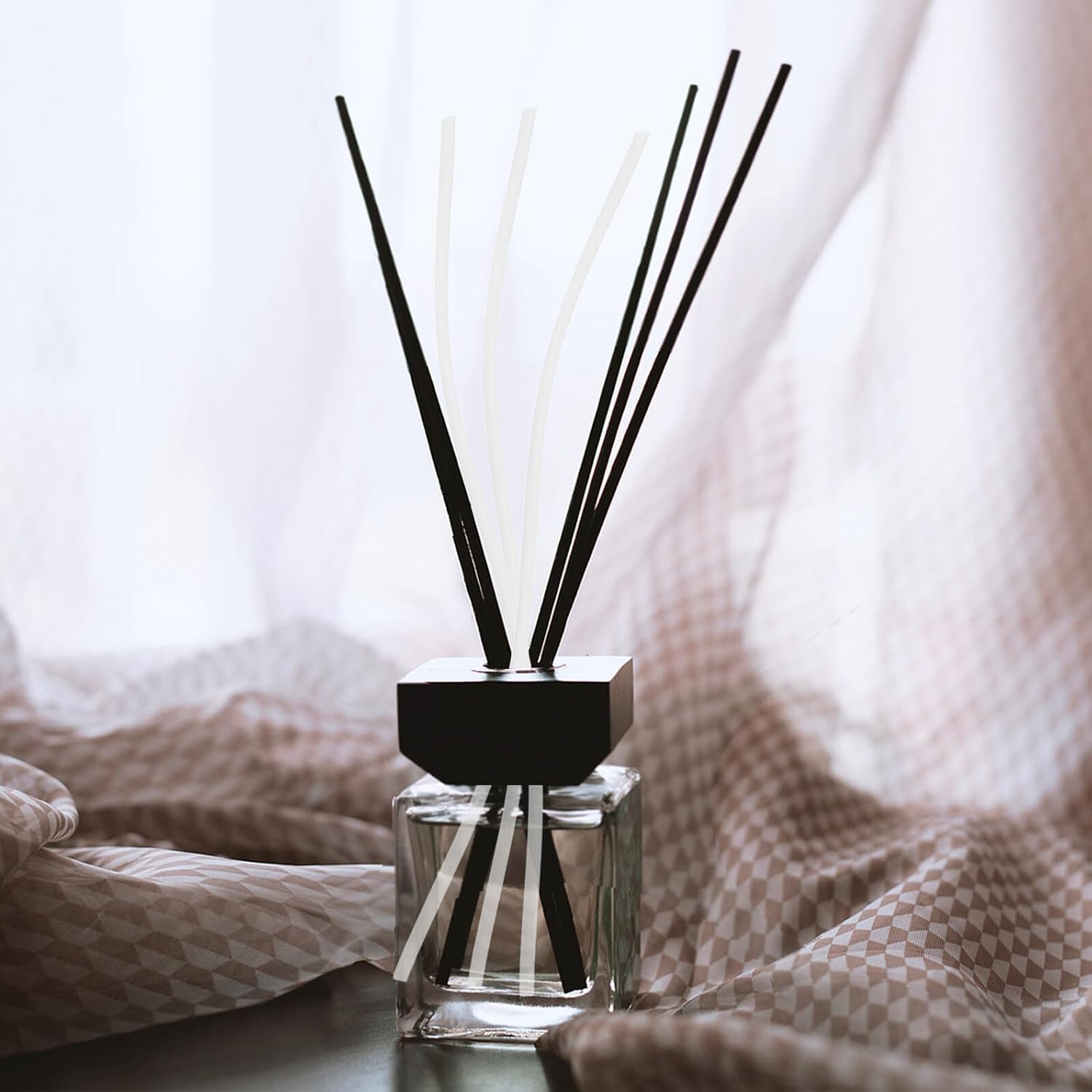 100pcs White 25x0.5cm Fiber Reed Diffuser Sticks for Essential Oil Diffusers Refill Sticks Aroma Rods for Home Office Bathroom Fragrance