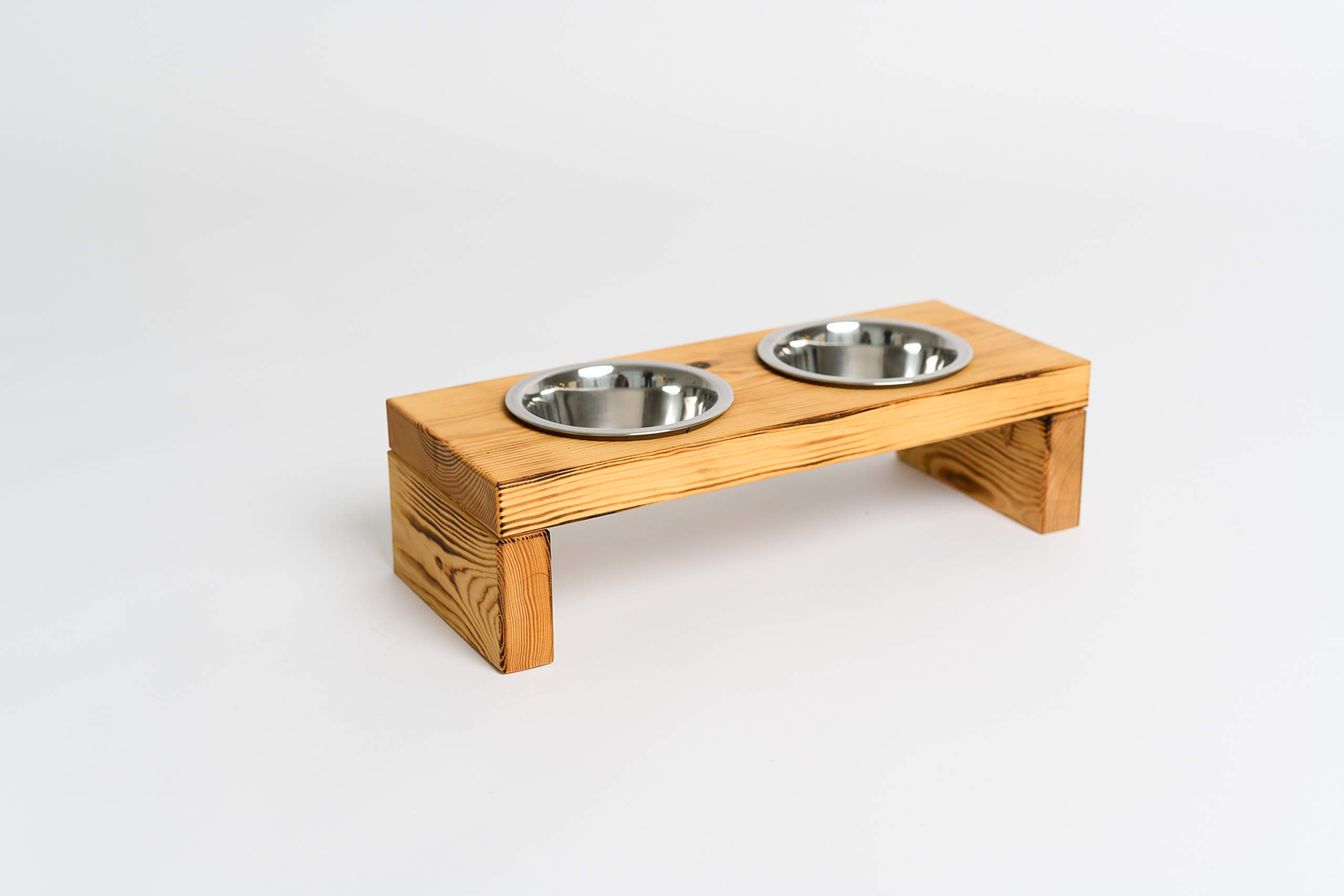 Woodworms Futterstation mit 2x 800ml Edelstahlnäpfen, handgemachte Echtholz Hundebar für kleine und mittlere Hunde