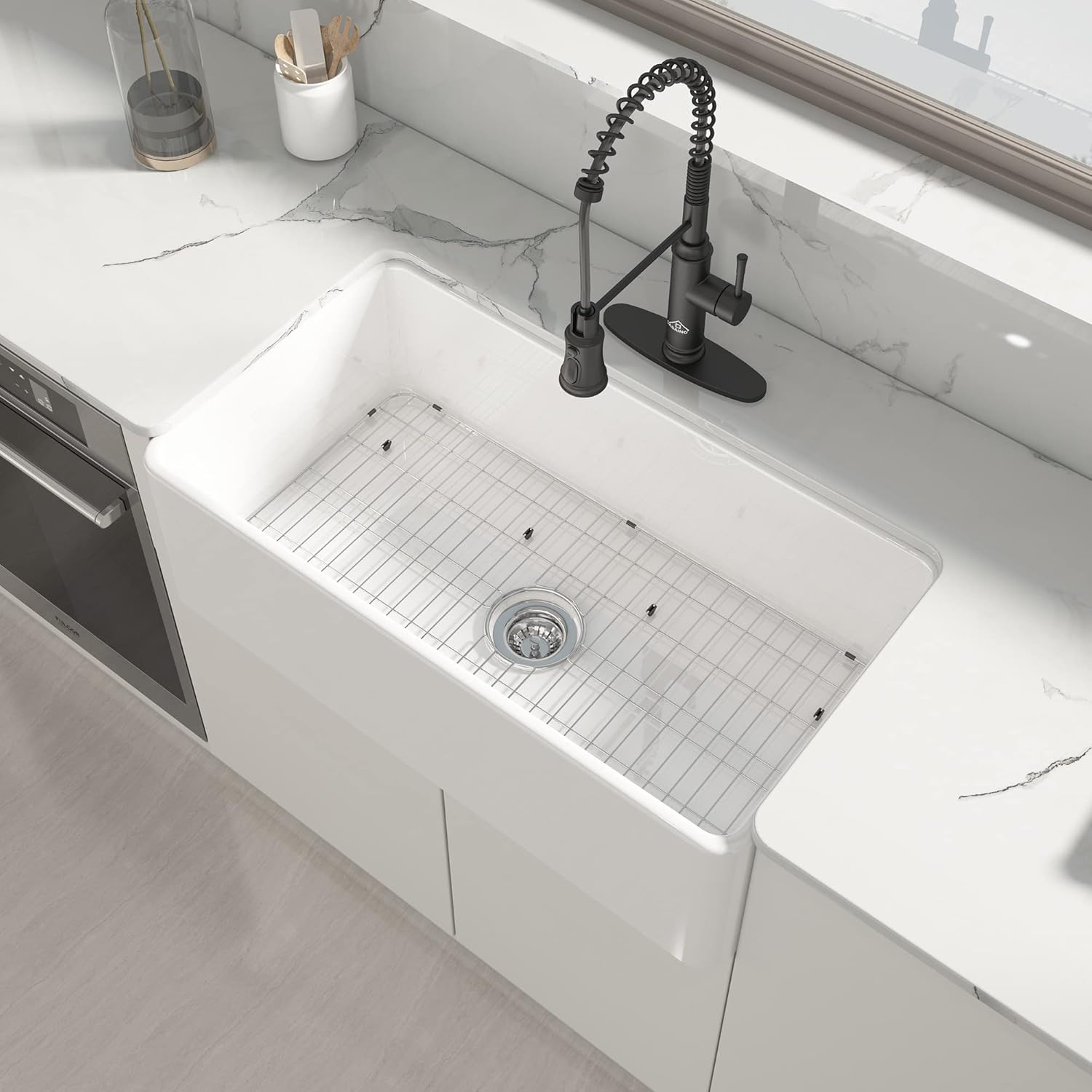 CASAINC 32-in Glossy White Undermount Single Bowl Fireclay Kitchen Sink With Grid and Drainer