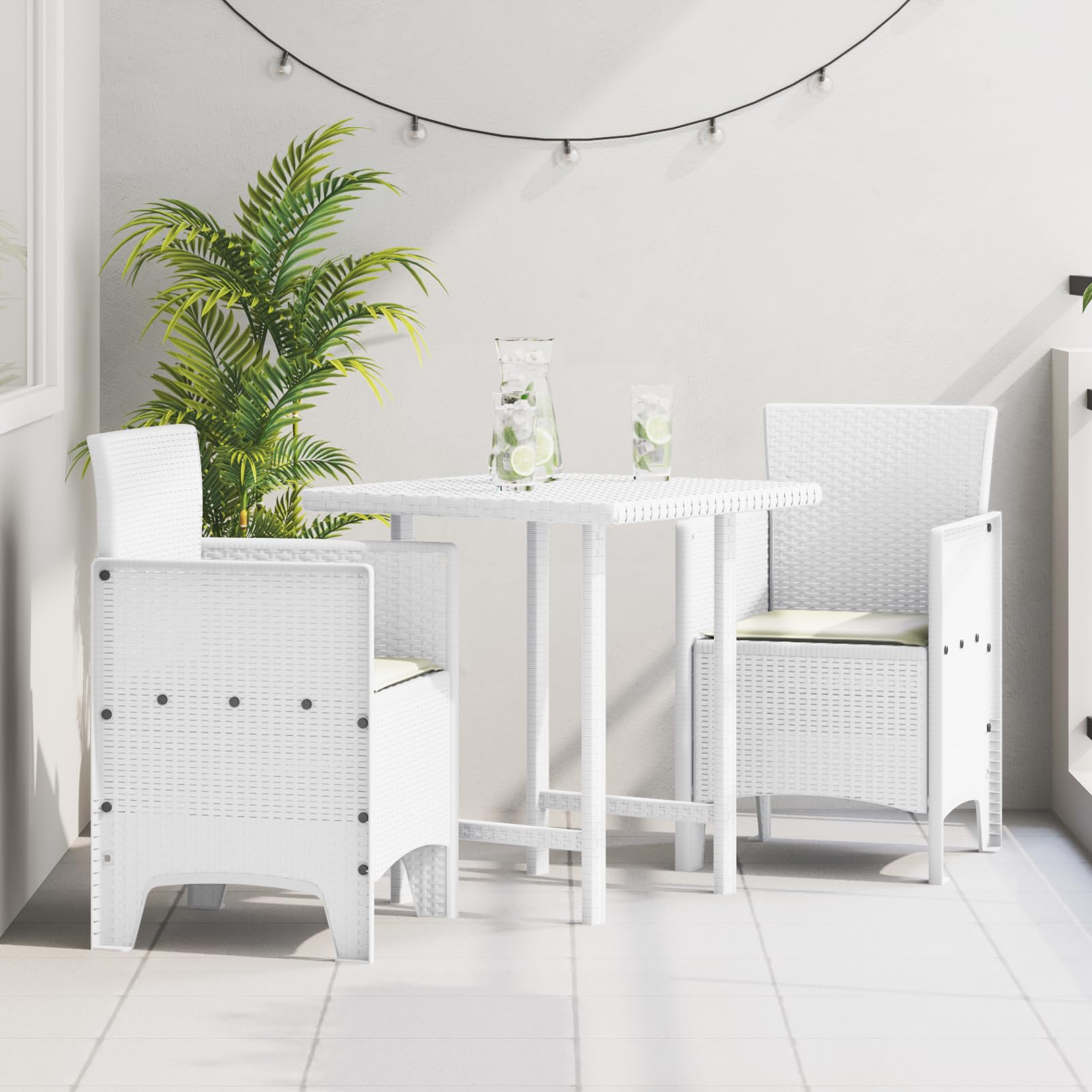 Chaises de jardin en rotin synthétique blanc haut de gamme dotées de coussins confort