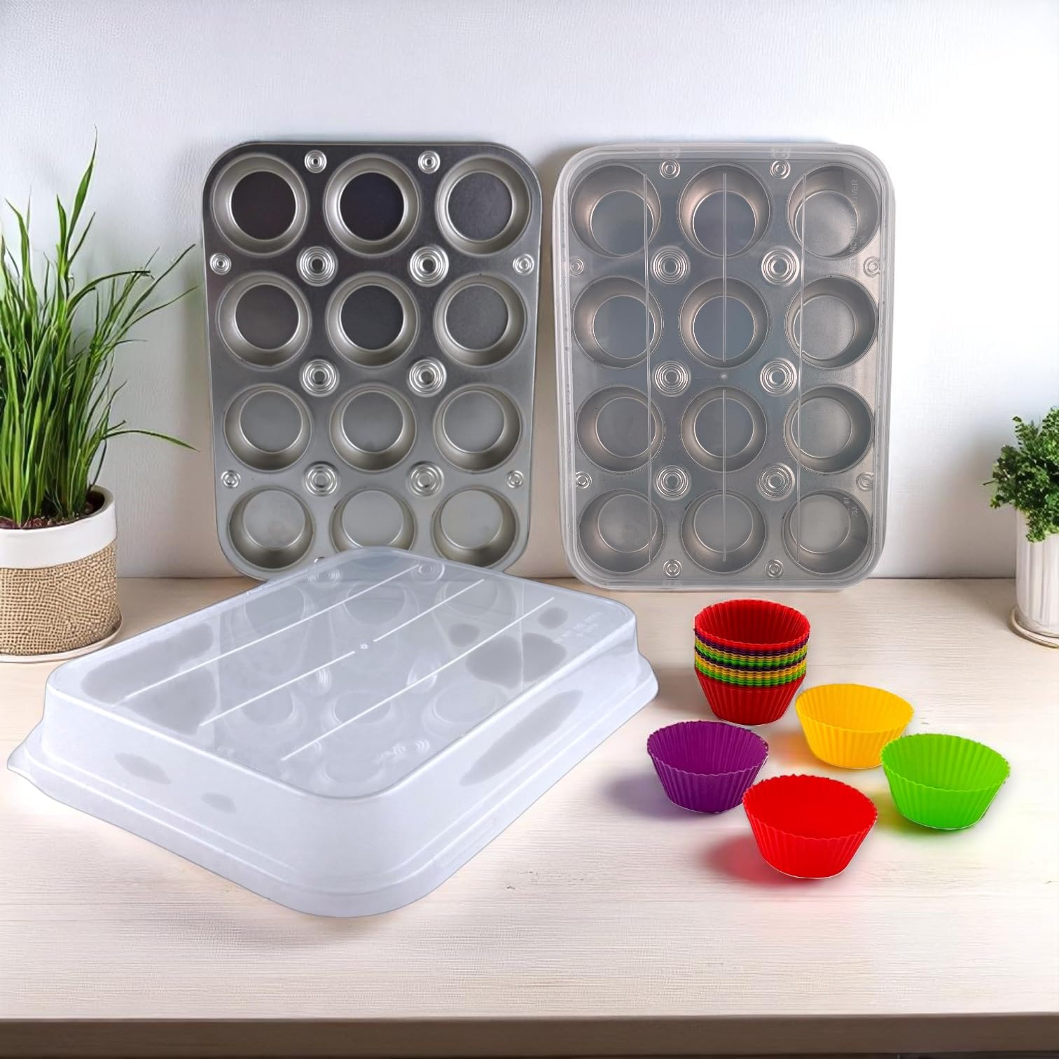 Baking with G&S - Juego de dos moldes para magdalenas de 12 tazas con tapas de bloqueo y 24 forros de silicona