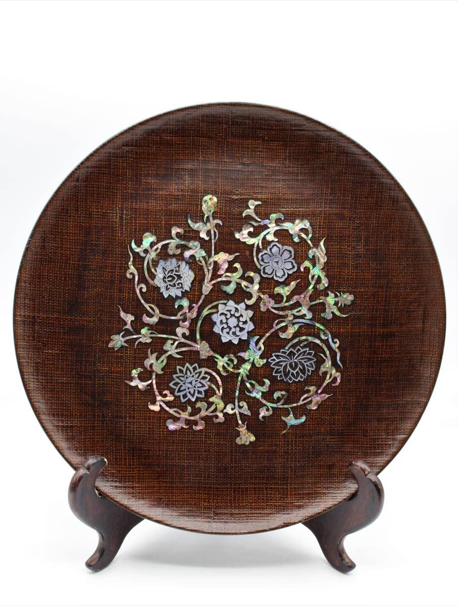 Amazon.co.jp: 韓国螺鈿細工 高級 丸盆 お盆 径30㎝ : ホーム