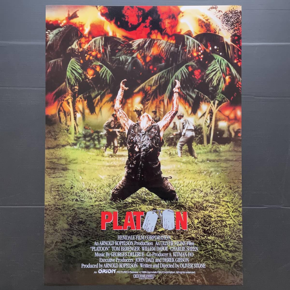 Amazon.co.jp: 海外版ポスタープラトーン（Platoon）オリバー 