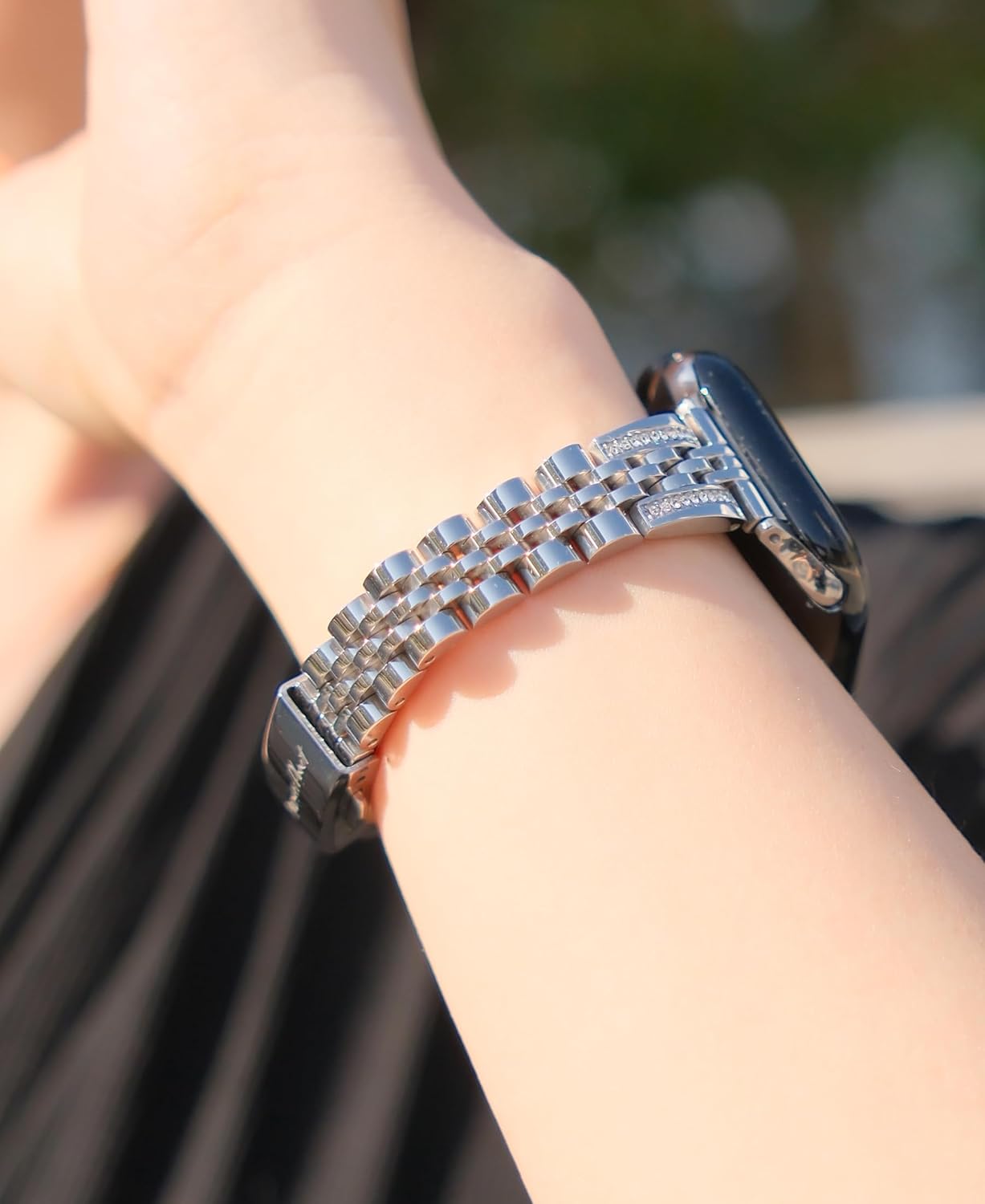 Slim Watch Band for Apple Watch Series 11, 10, 9, 8, 7, 6, 5, 4, 3, 2, 1, SE 3/2/1 Women, Bling Stainless Steel Metal Band for Apple Watch 40mm 41mm 42mm 38mm 44mm 45mm 46mm for iWatch