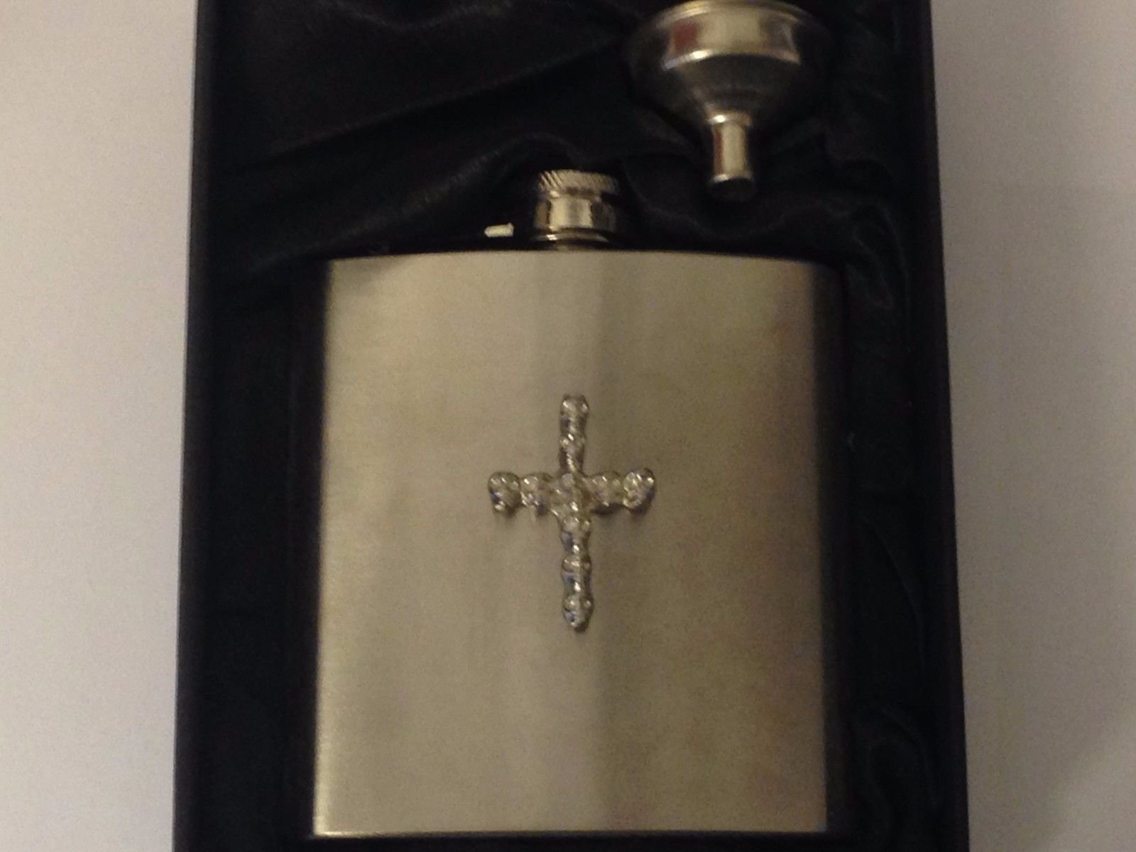 Flasque en acier inoxydable motif croix de crânes de 170 ml pour spiritueux