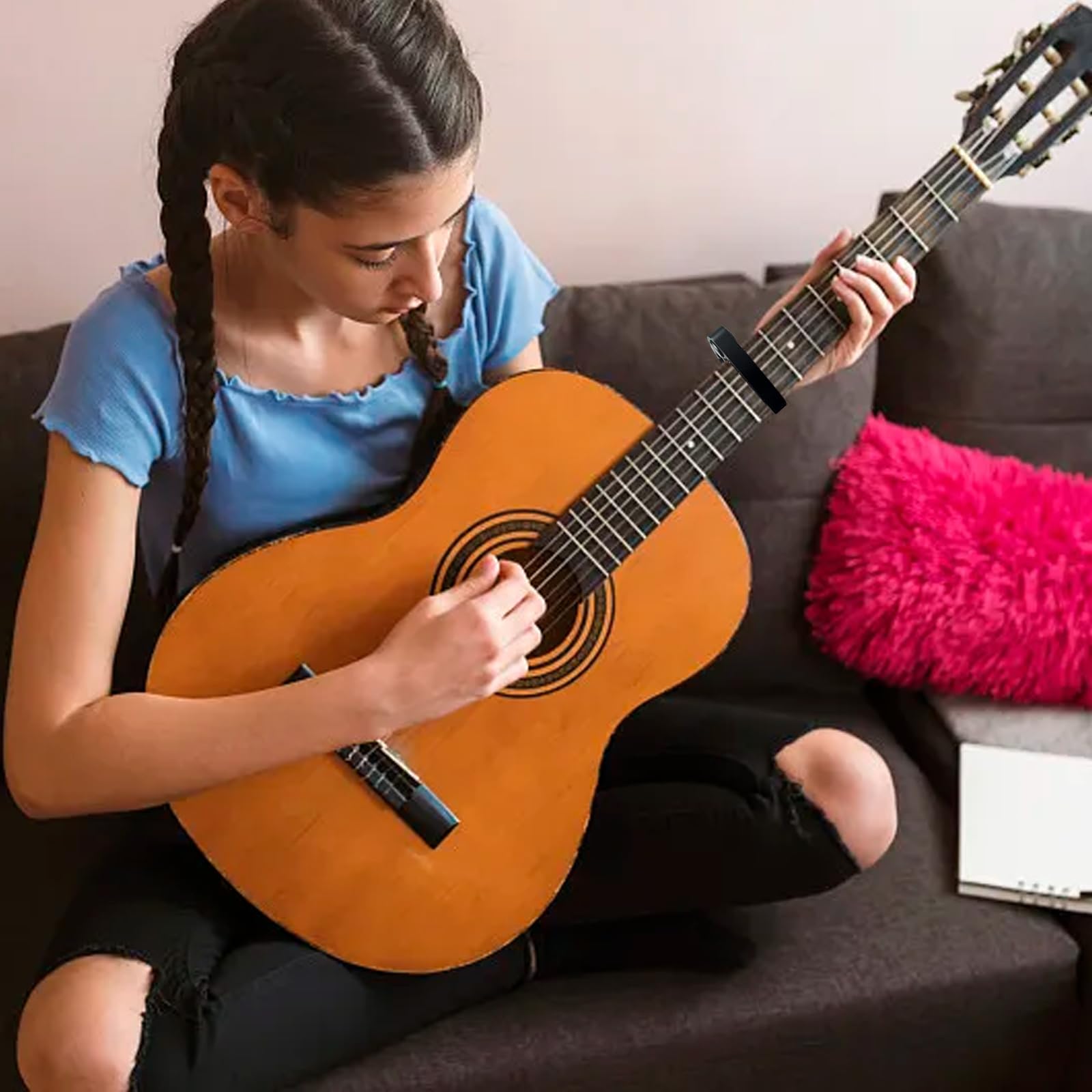 Lot de 2 capodastres de guitare + 10 médiators pour guitare acoustique/guitare électrique/ukulélé - Capodastre en métal noir et argenté - Fermeture rapide